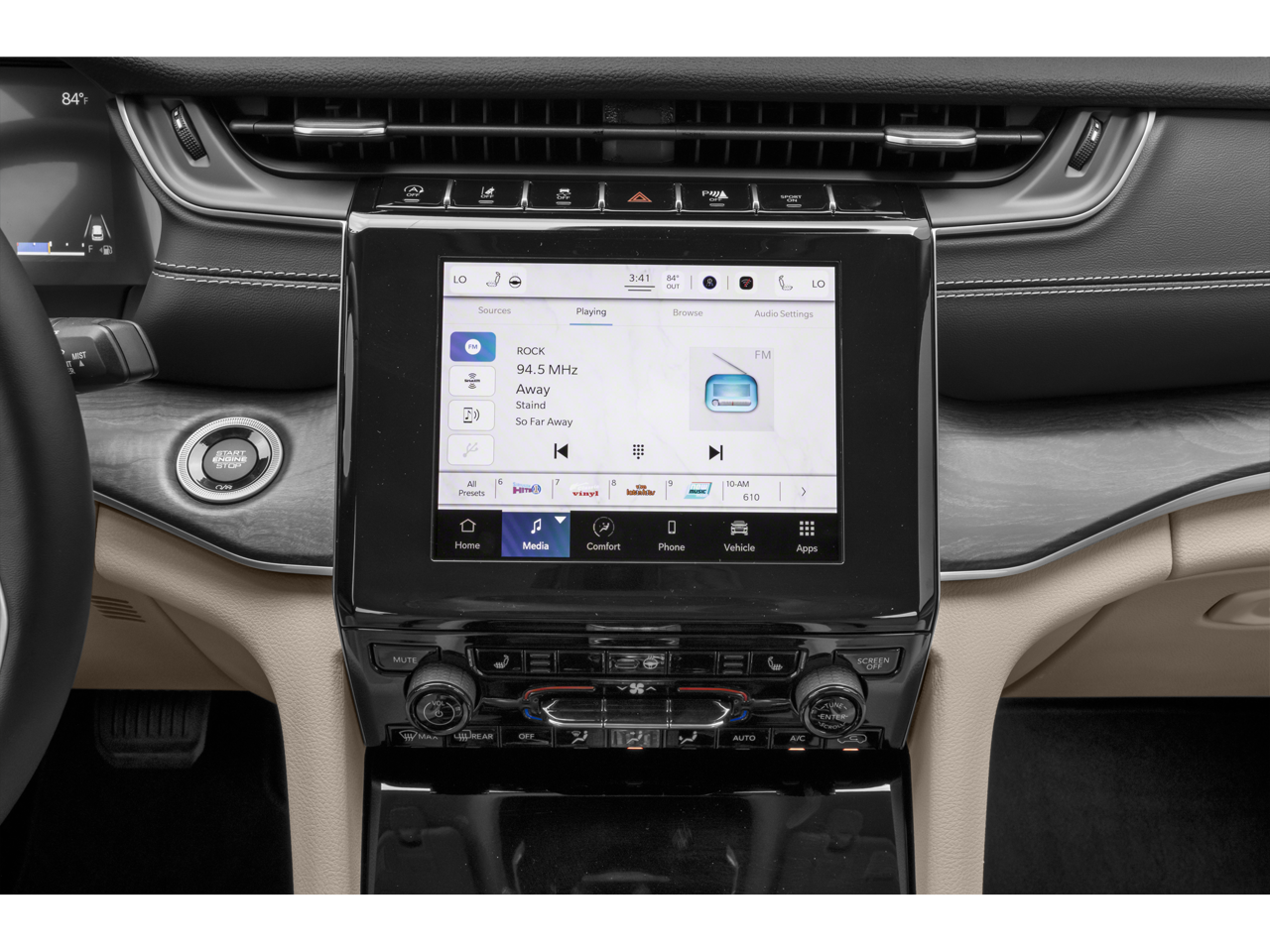 2023 Jeep Grand Cherokee Altitude photo 3