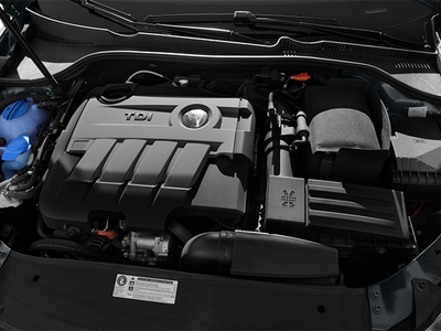 2013 Volkswagen Jetta SportWagen TDI w/Sunroof & Nav