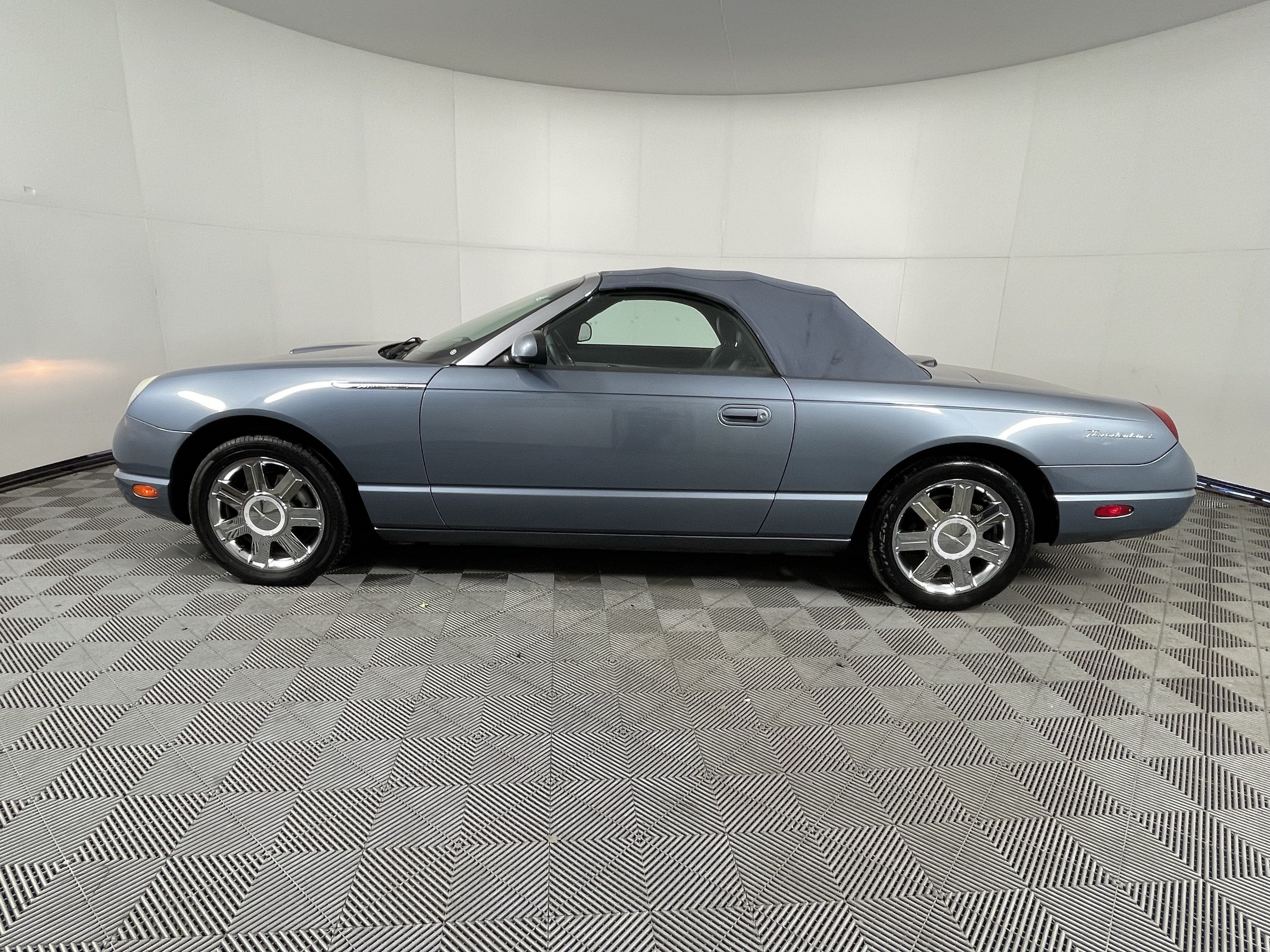 2005 Ford Thunderbird Base