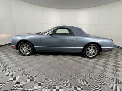2005 Ford Thunderbird Base