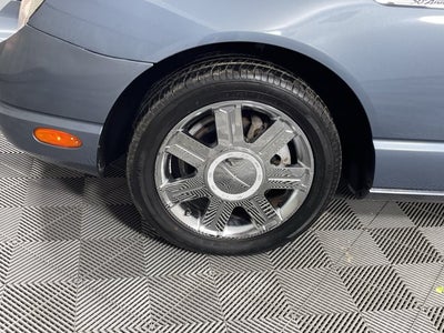 2005 Ford Thunderbird Base