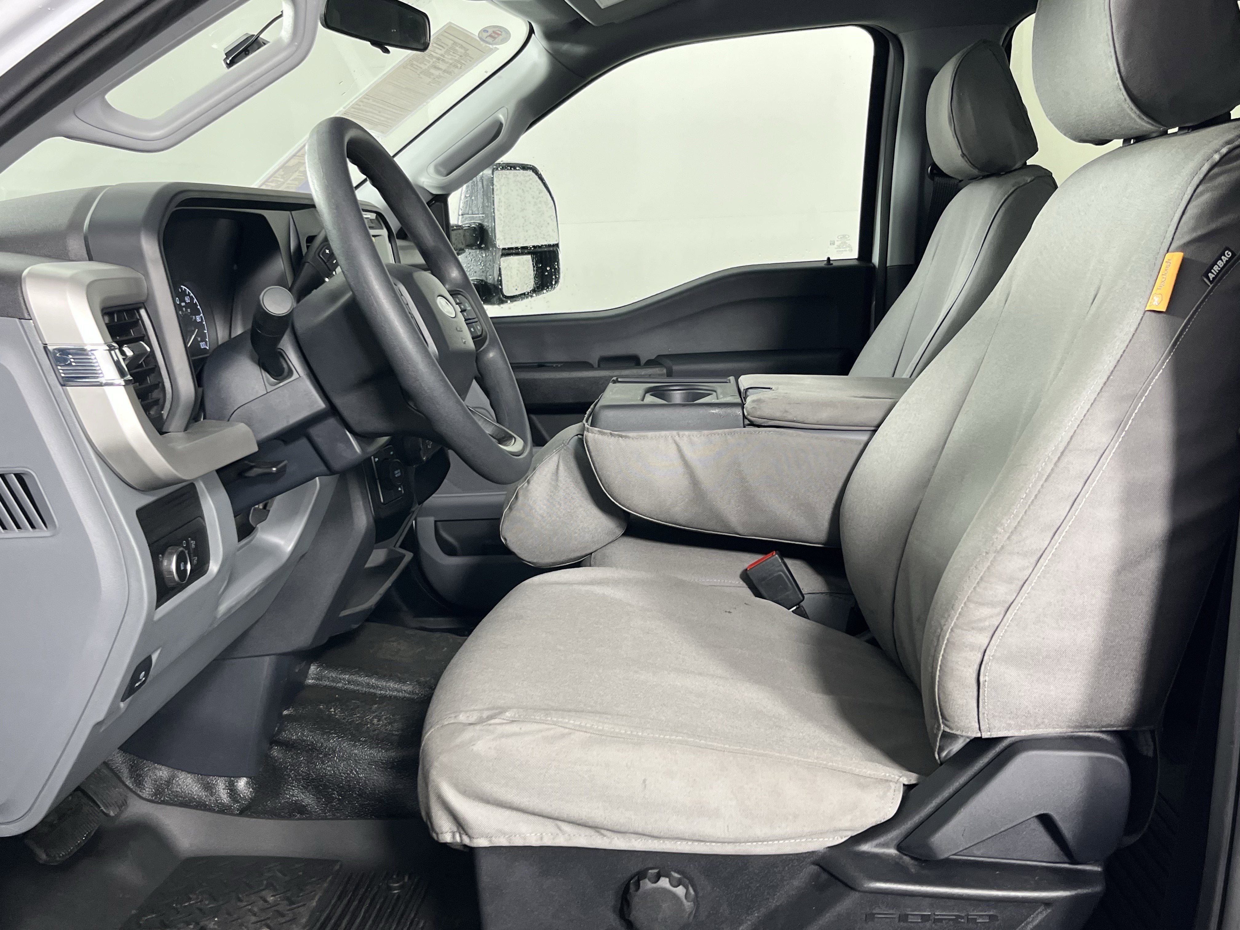 2023 Ford Super Duty F-350 DRW Base