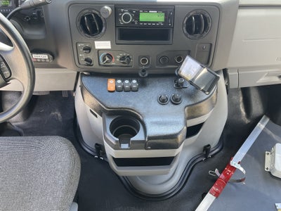 2017 Ford E-Series Cutaway Base