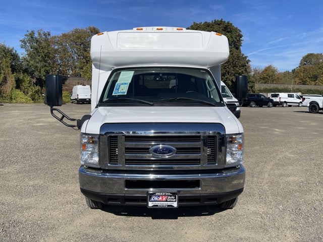 2017 Ford E-Series Cutaway Base