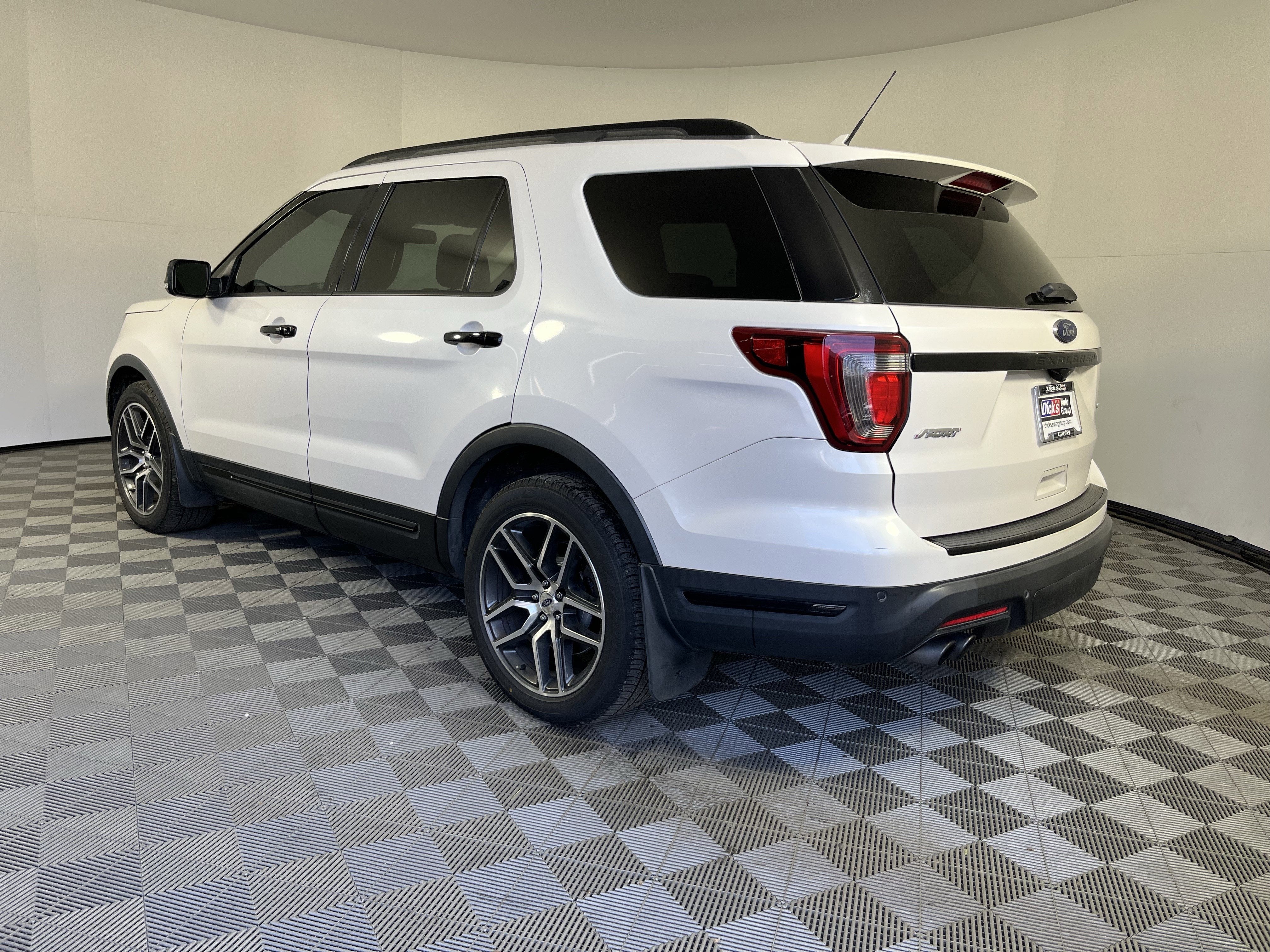 2018 Ford Explorer Sport