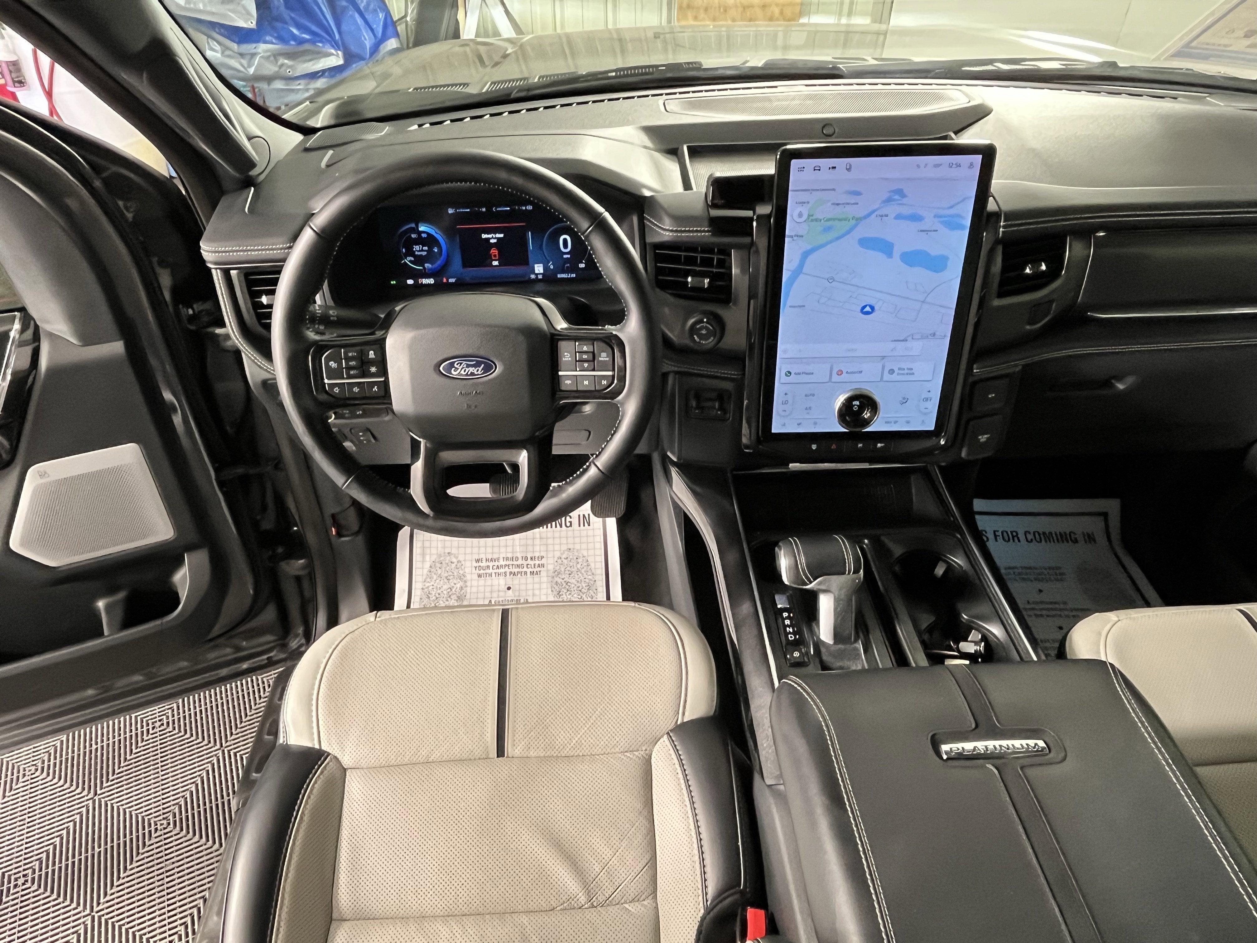 2025 Ford F-150 Lightning Platinum
