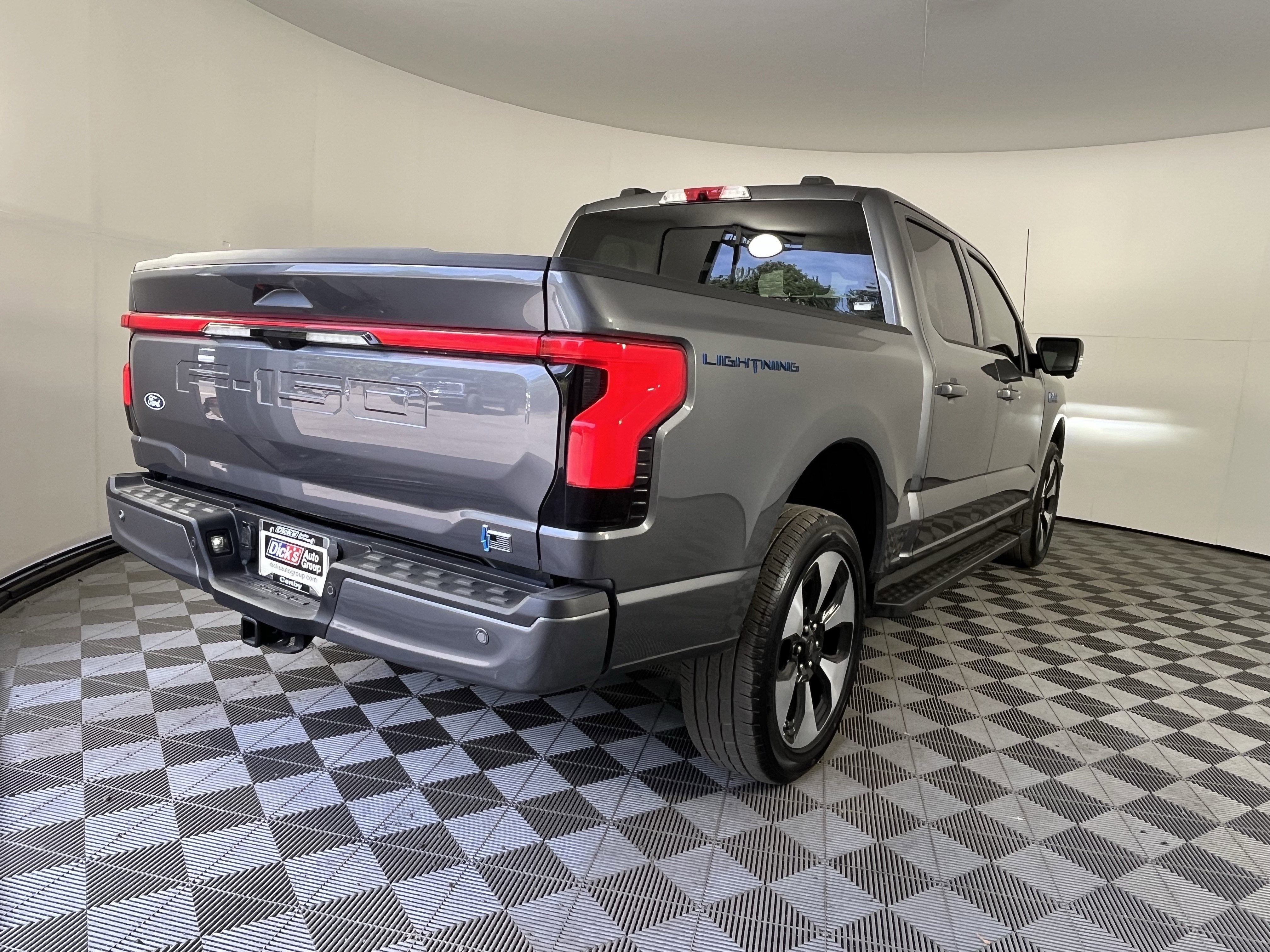 2025 Ford F-150 Lightning Platinum