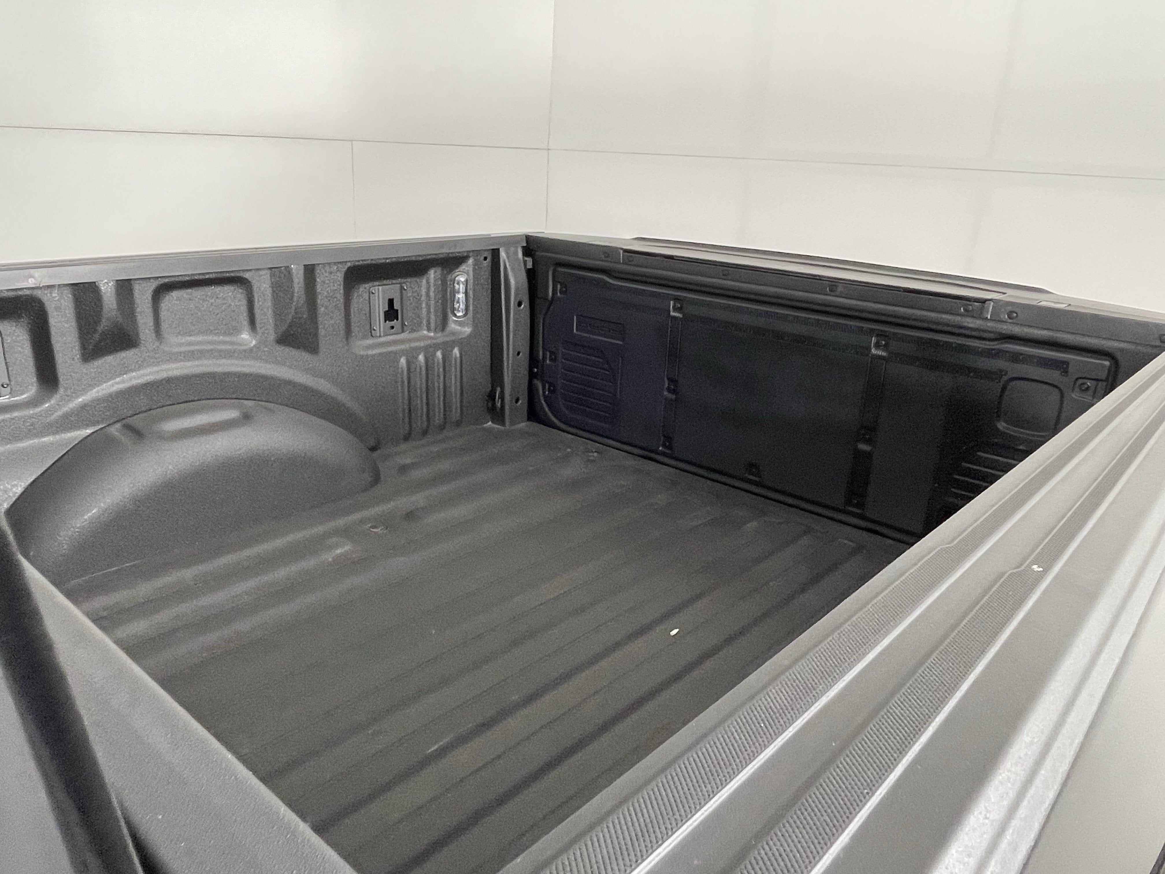 2023 Ford F-150 Base