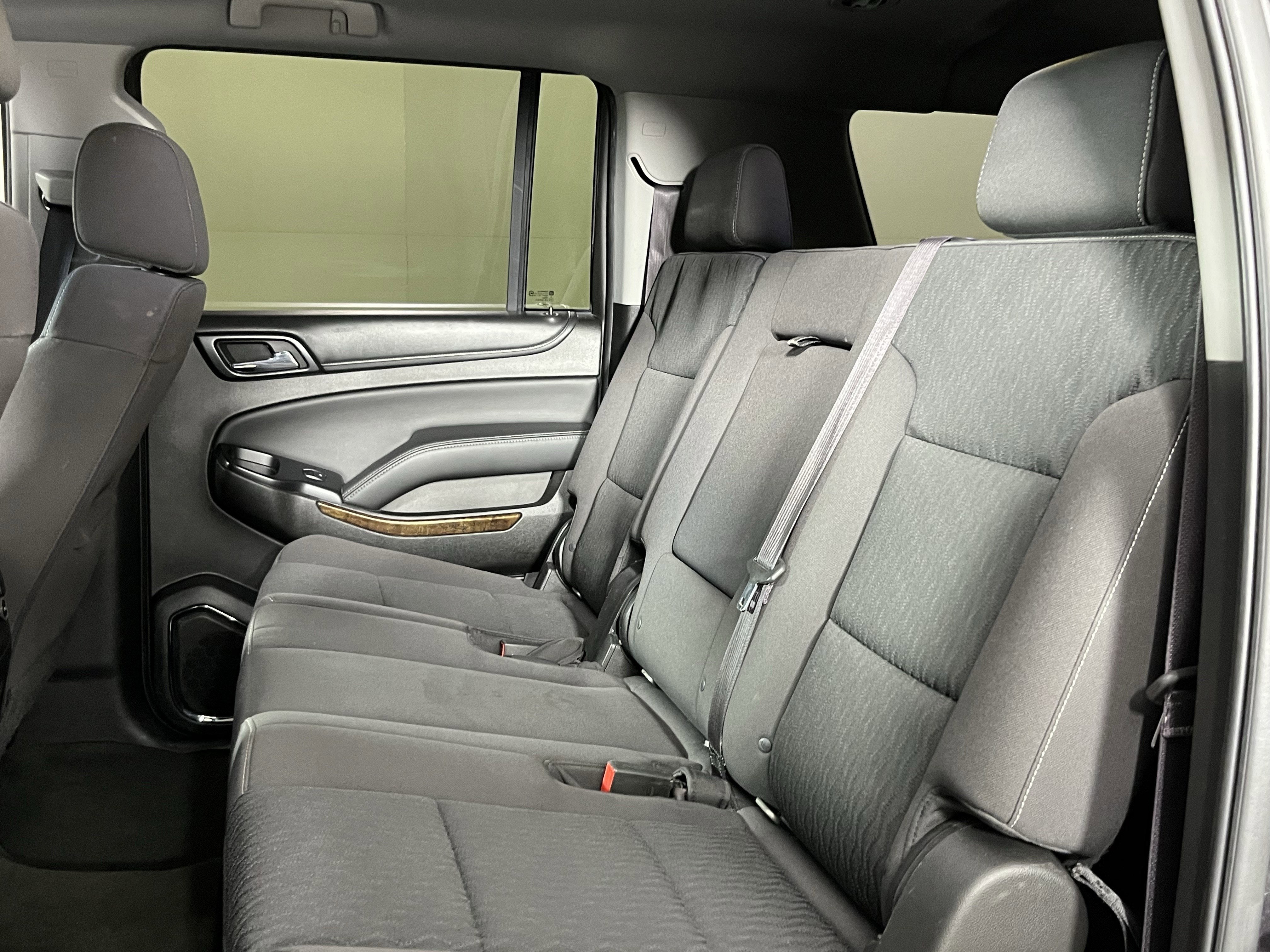 2016 Chevrolet Suburban LS