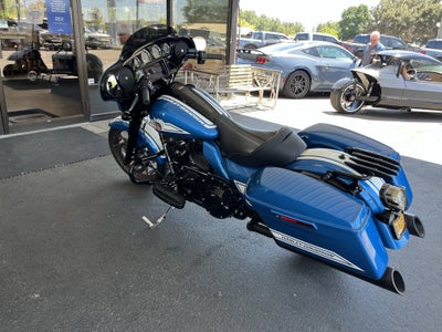 2023 harley street glide Base