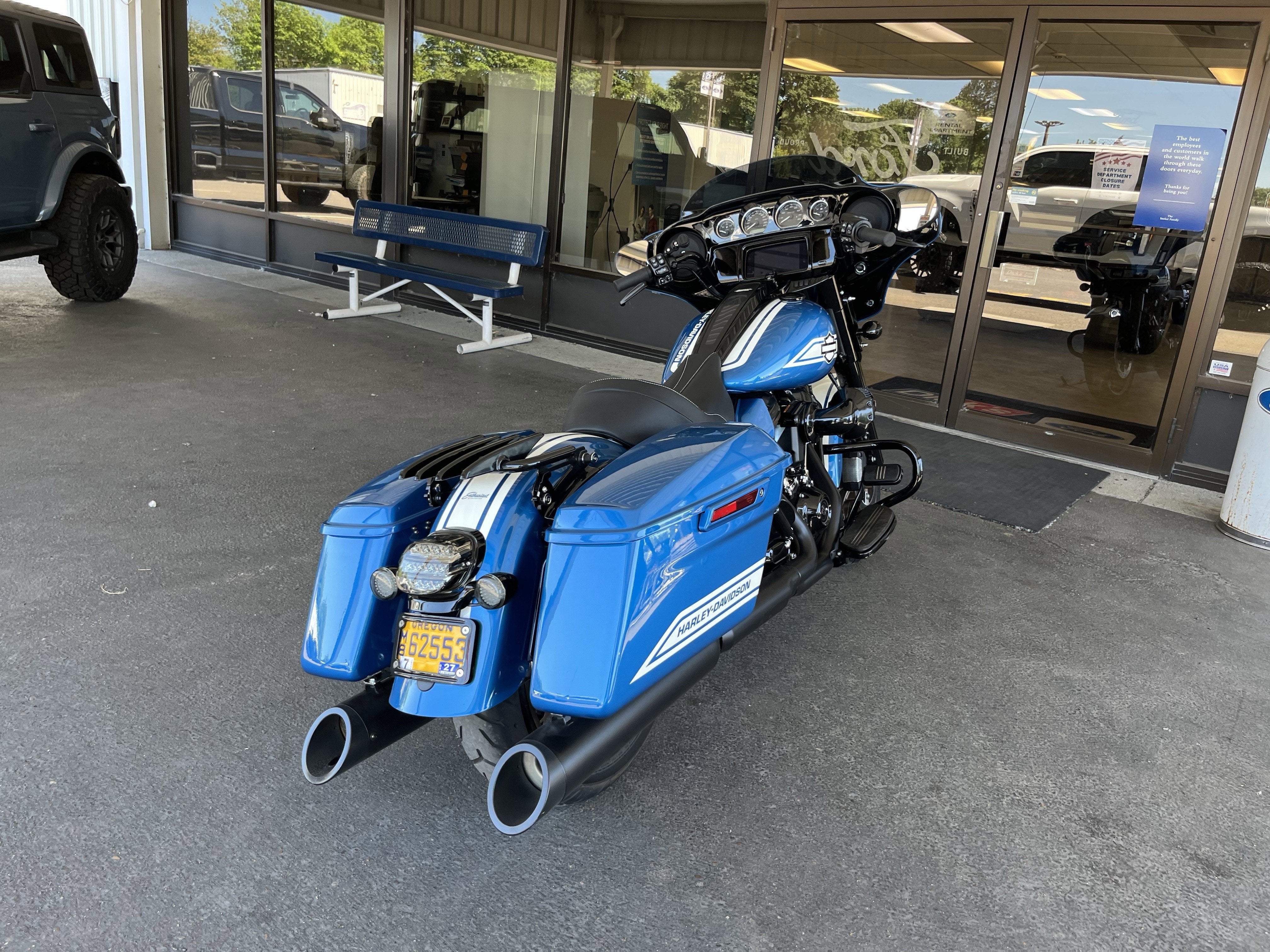 2023 harley street glide Base