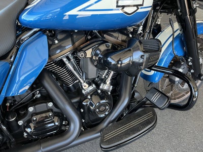 2023 harley street glide Base