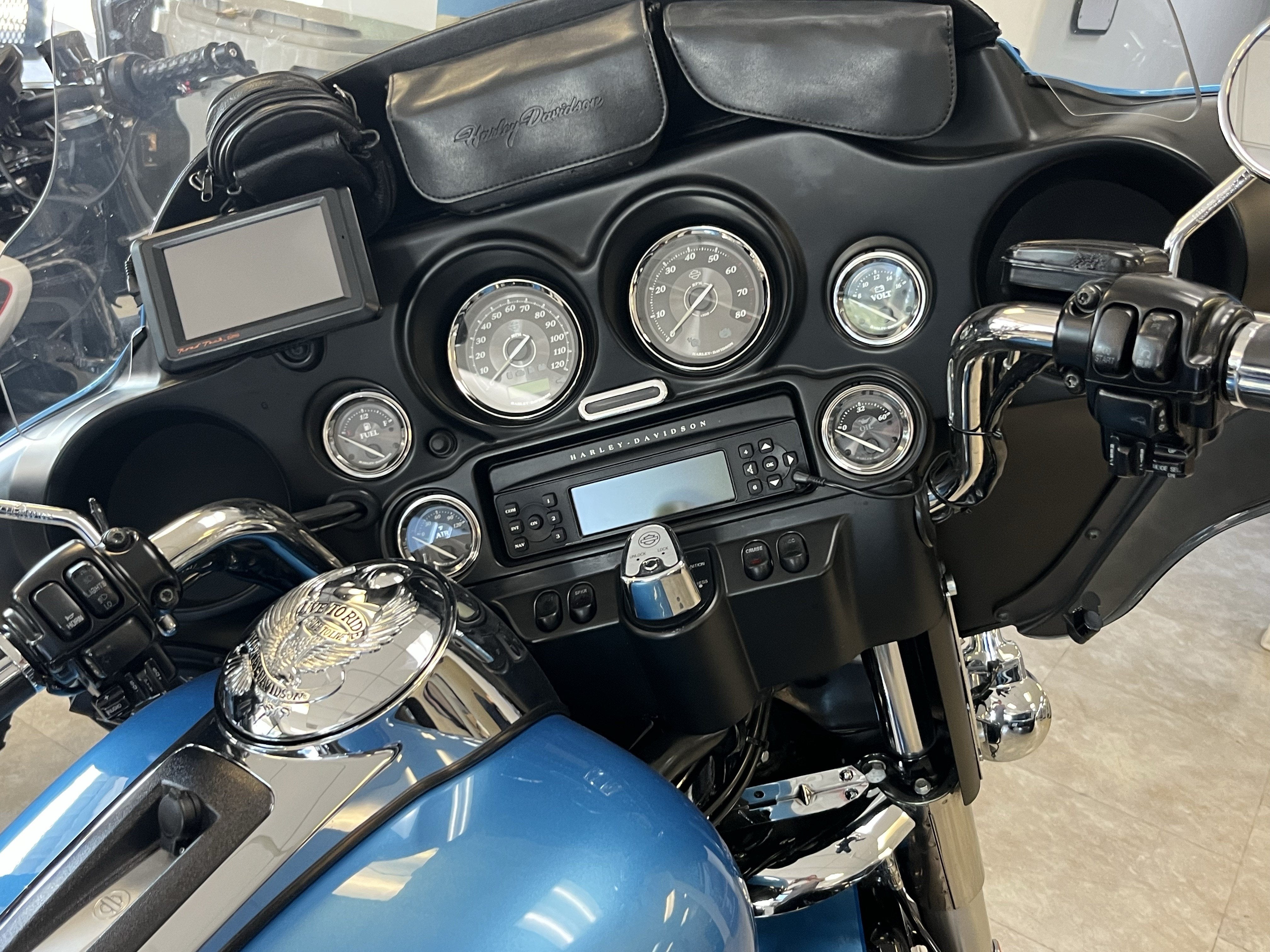2011 harley-davidson ultra classic limited Base
