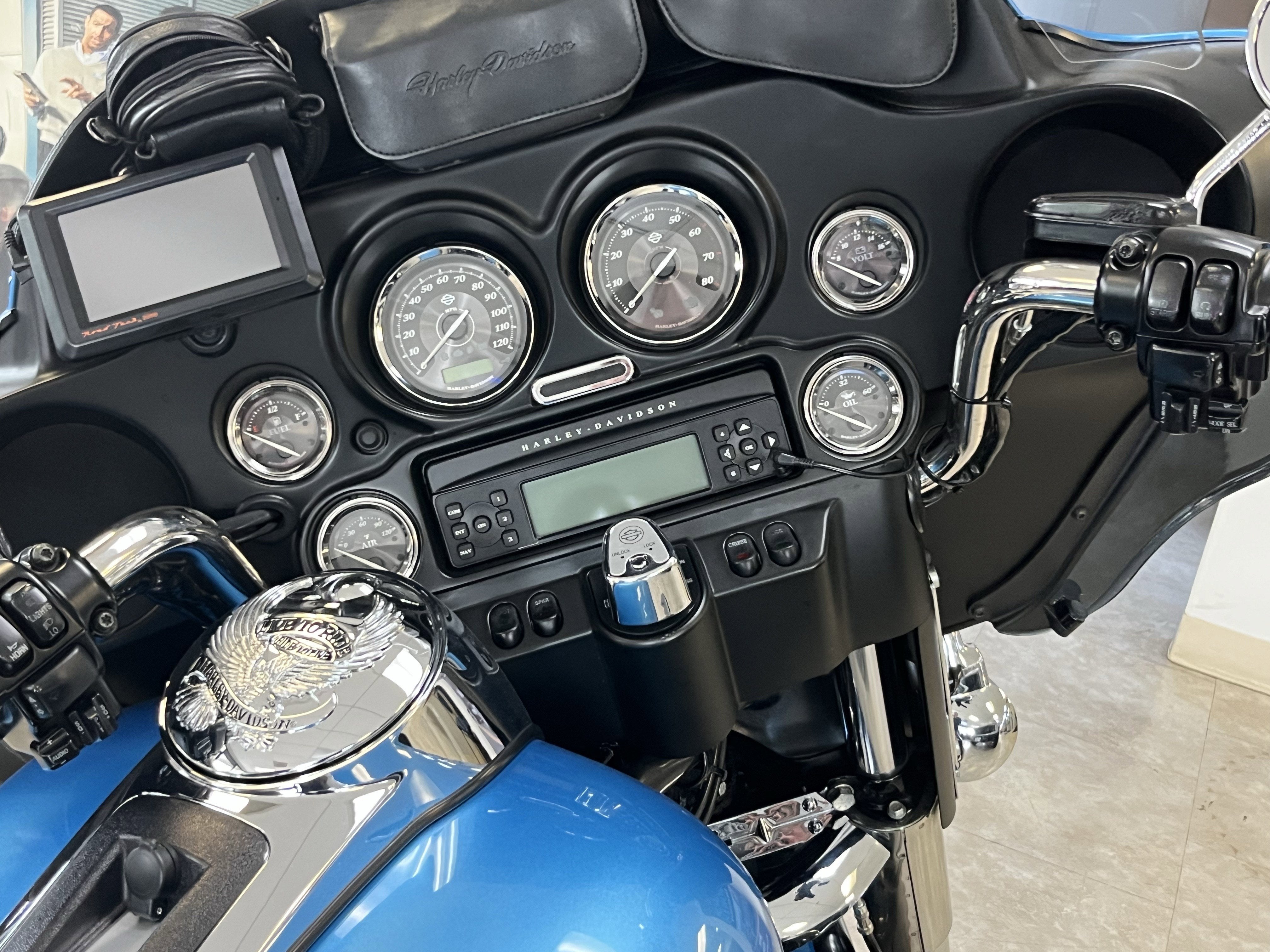2011 harley-davidson ultra classic limited Base