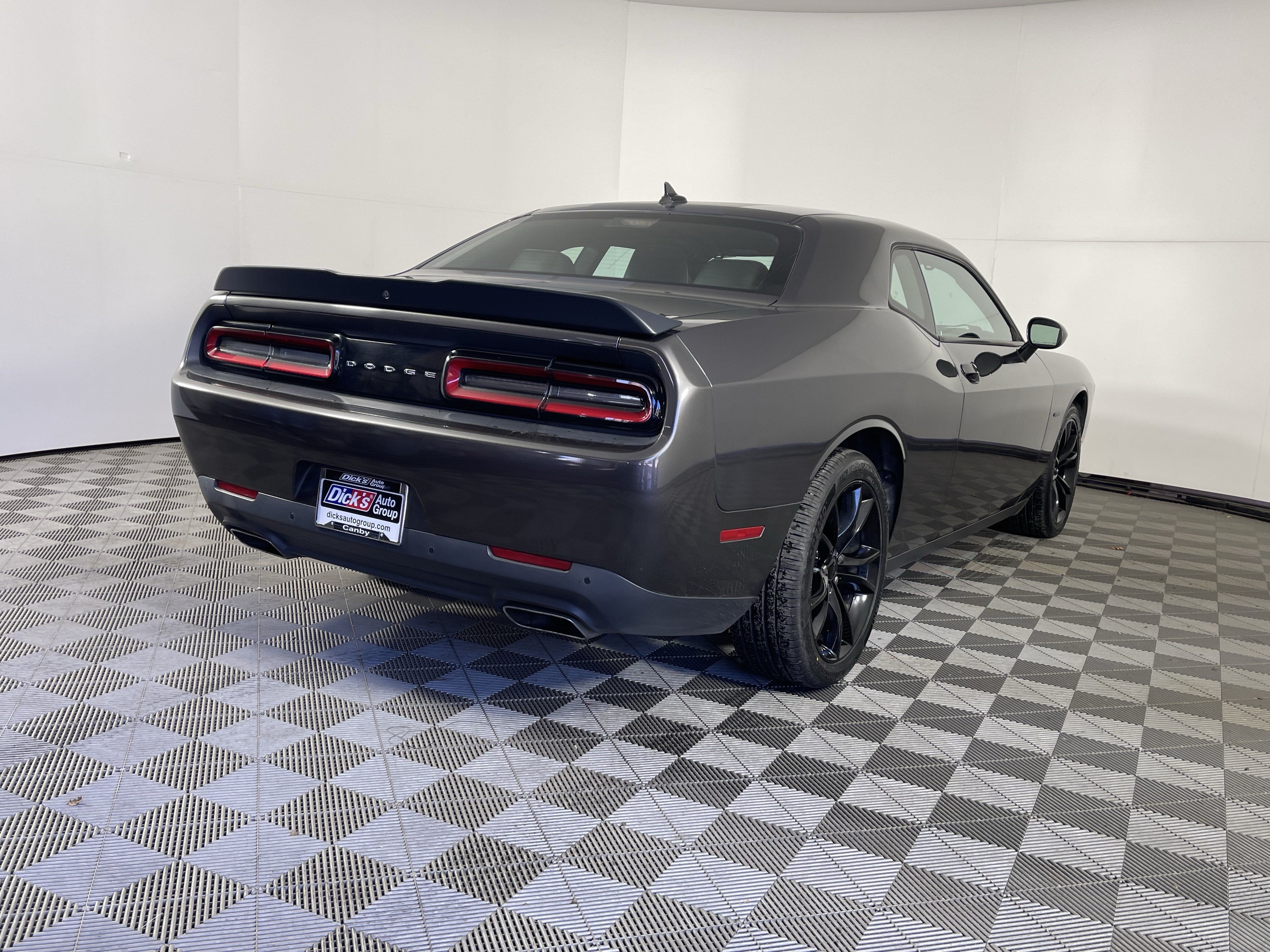 2016 Dodge Challenger R/T Plus