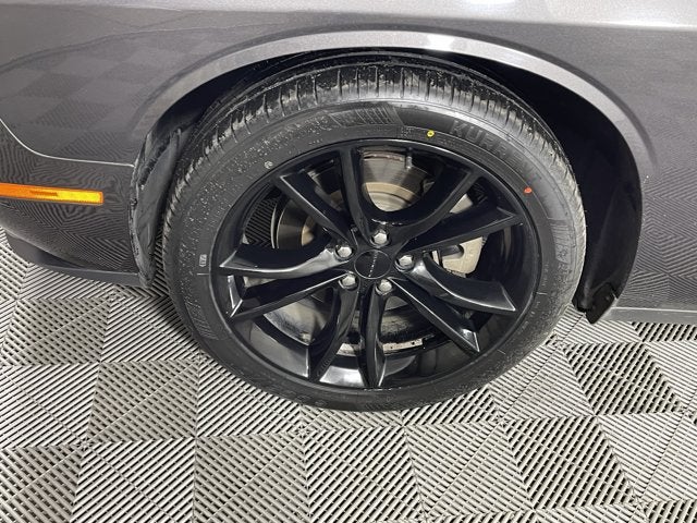2016 Dodge Challenger R/T Plus