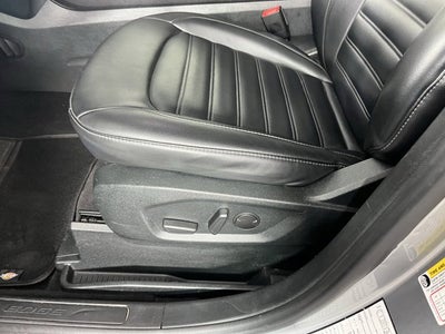 2022 Ford Edge Base