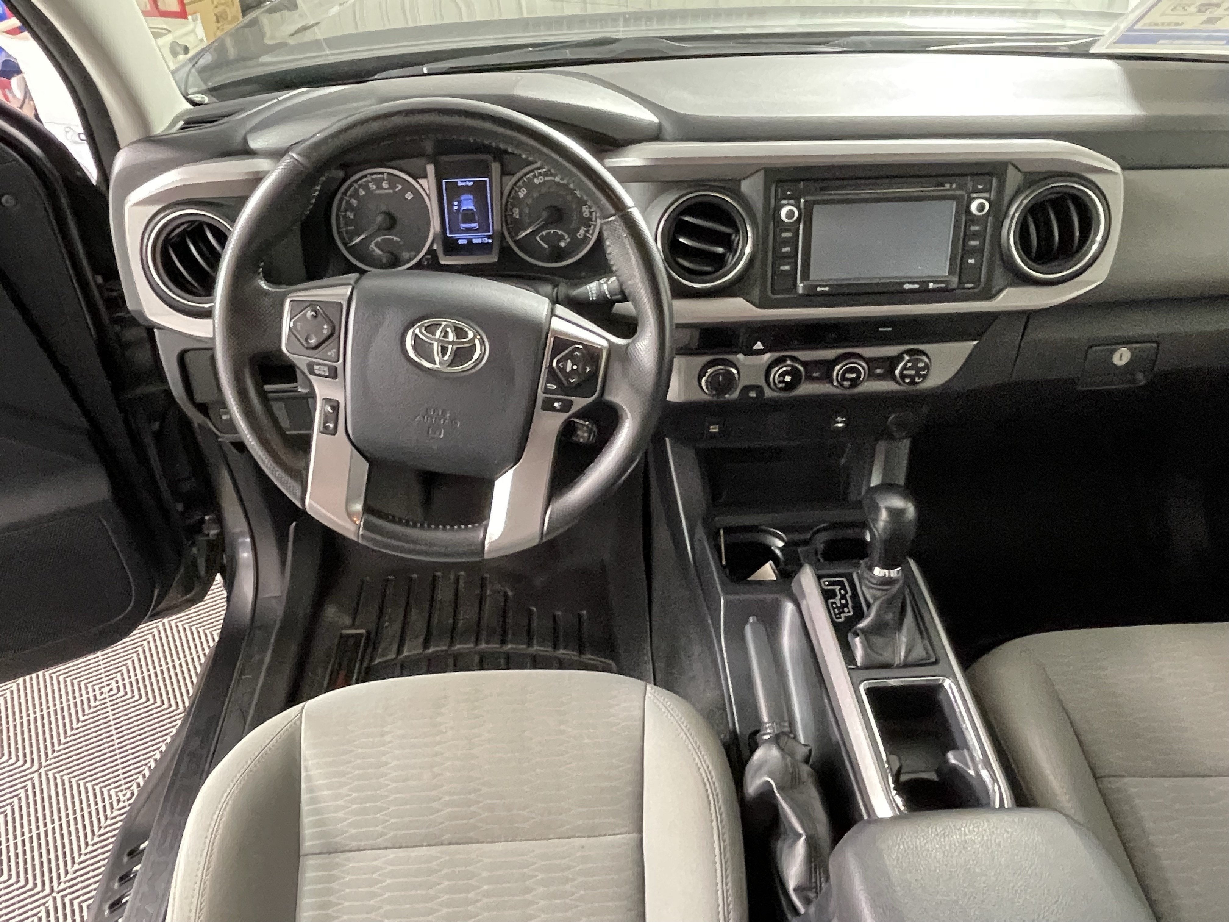 2017 Toyota Tacoma SR5