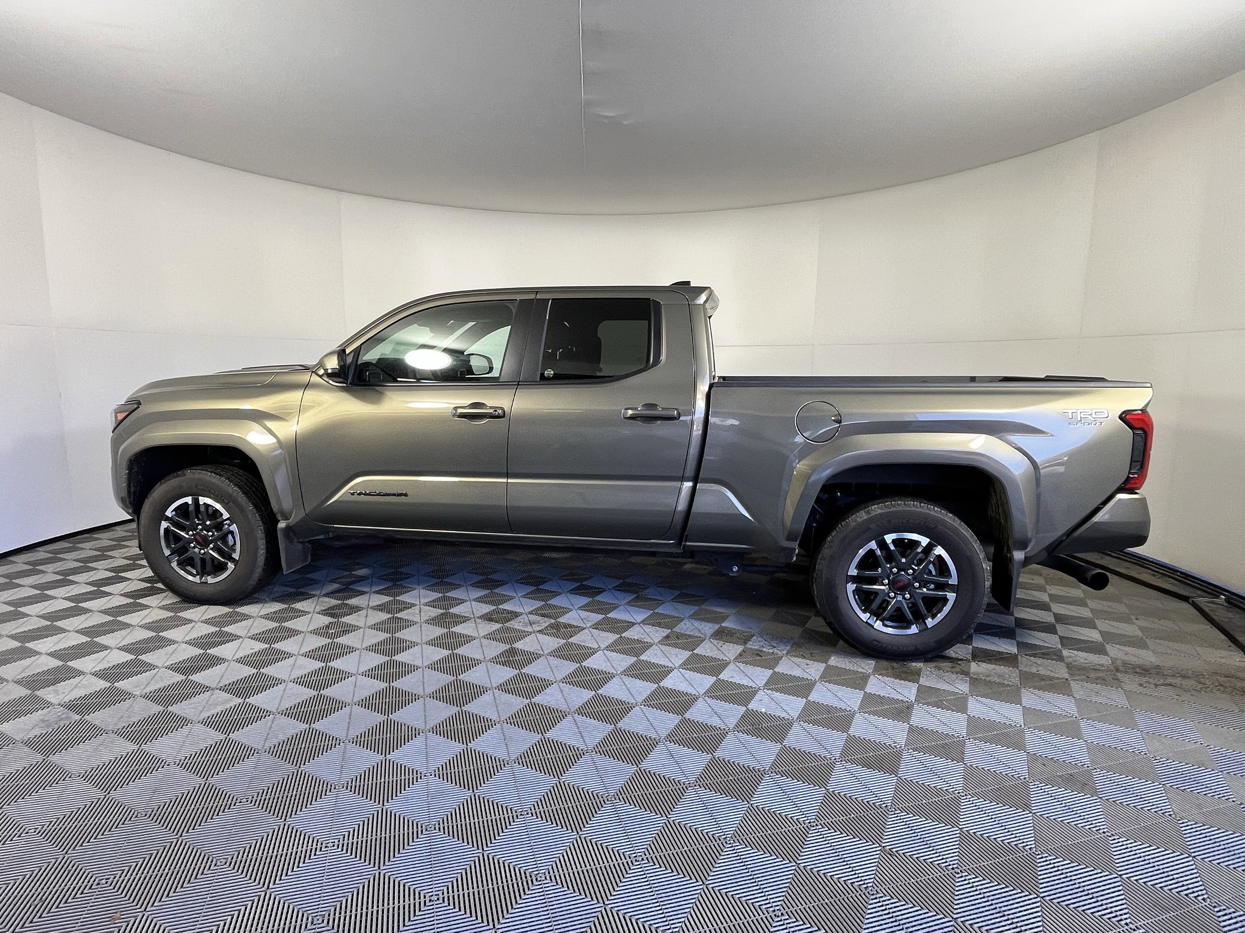 2025 Toyota Tacoma 4WD SR