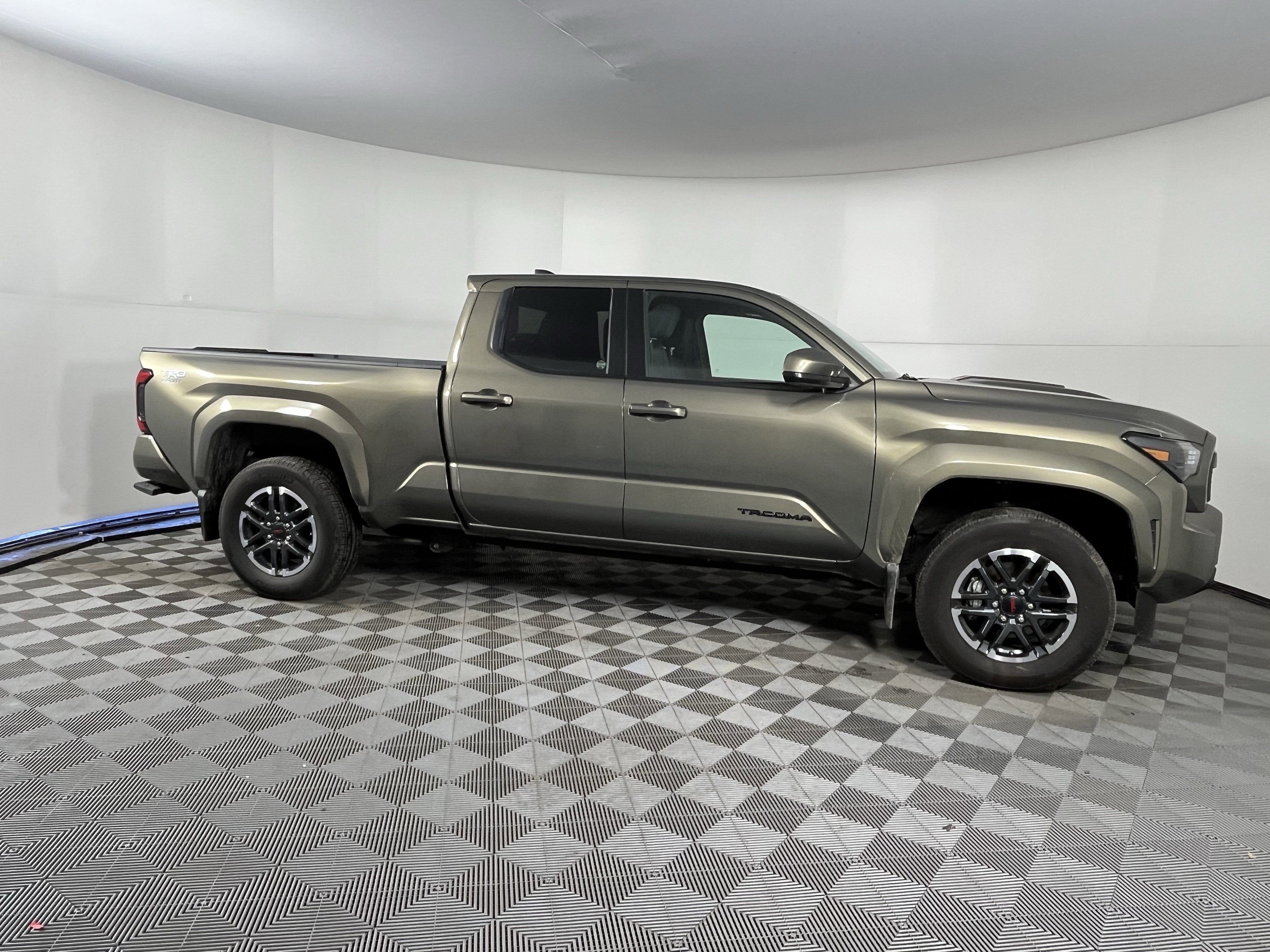 2025 Toyota Tacoma 4WD SR
