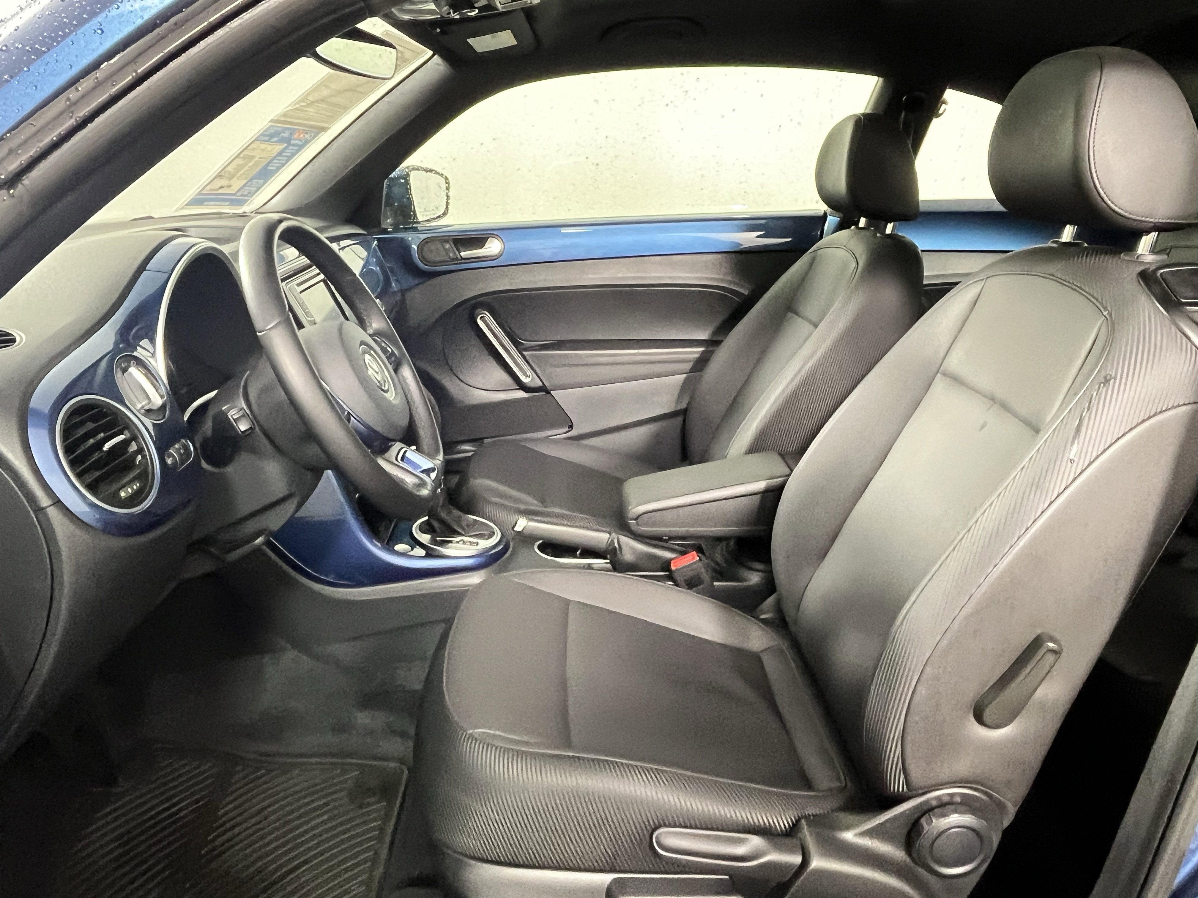 2019 Volkswagen Beetle SE