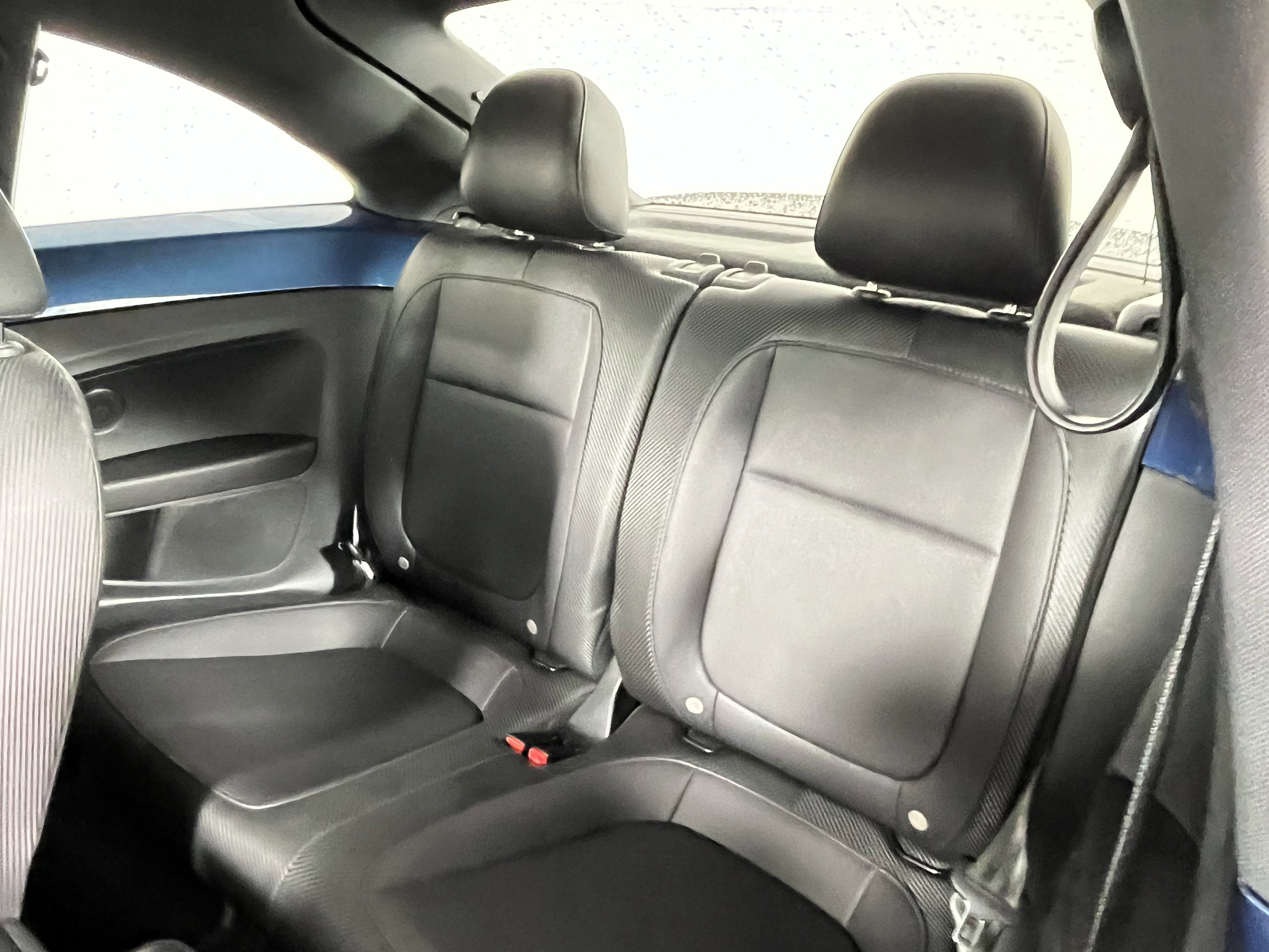 2019 Volkswagen Beetle SE