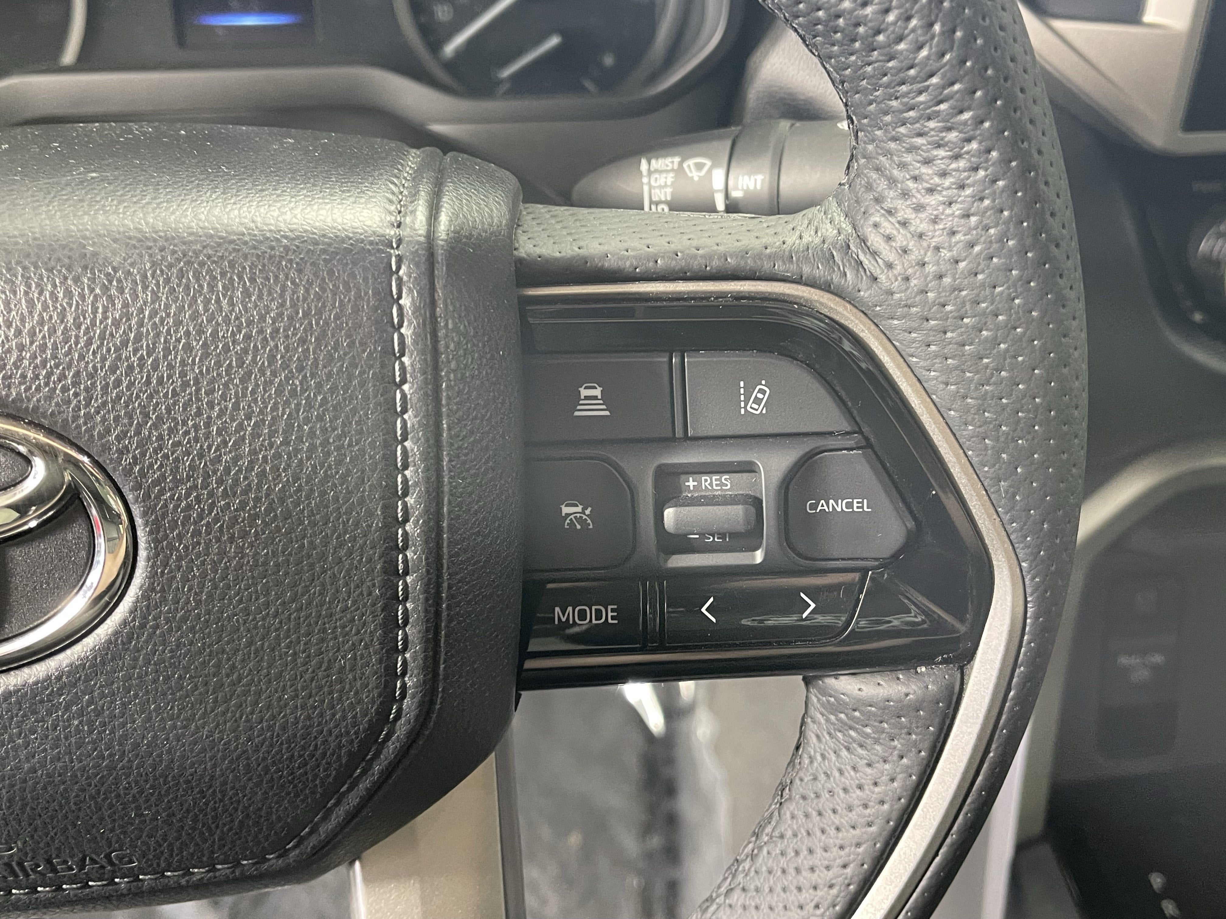 2023 Toyota Tundra 4WD SR5