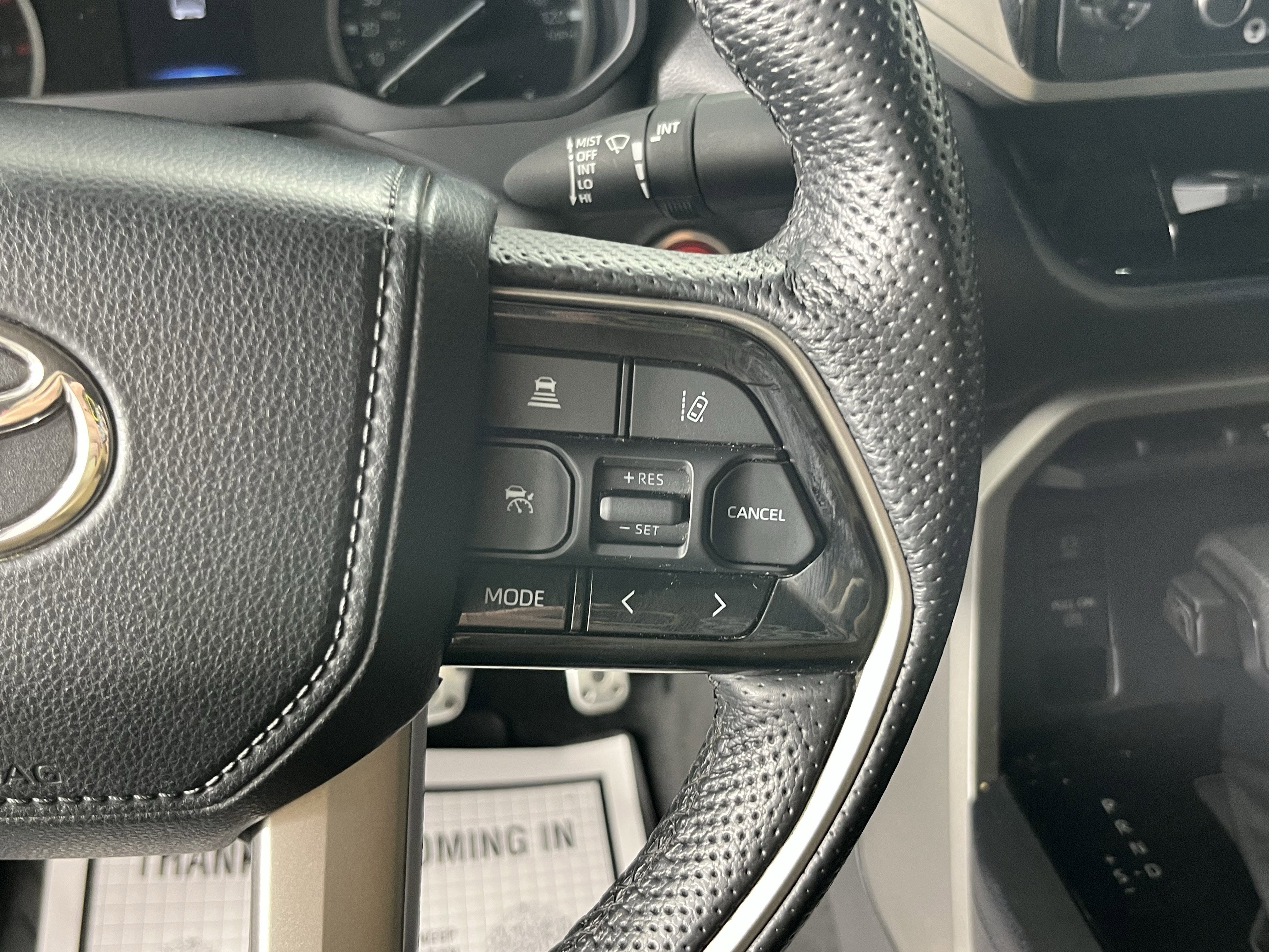 2022 Toyota Tundra 4WD SR5