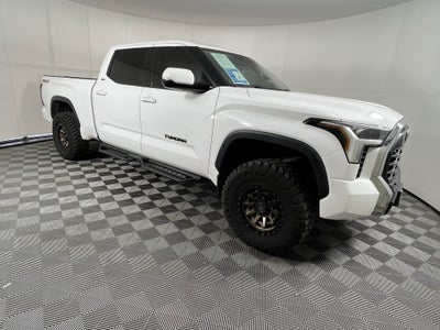 2022 Toyota Tundra 4WD SR5