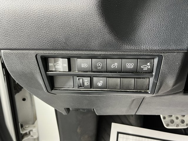 2022 Toyota Tundra 4WD SR5