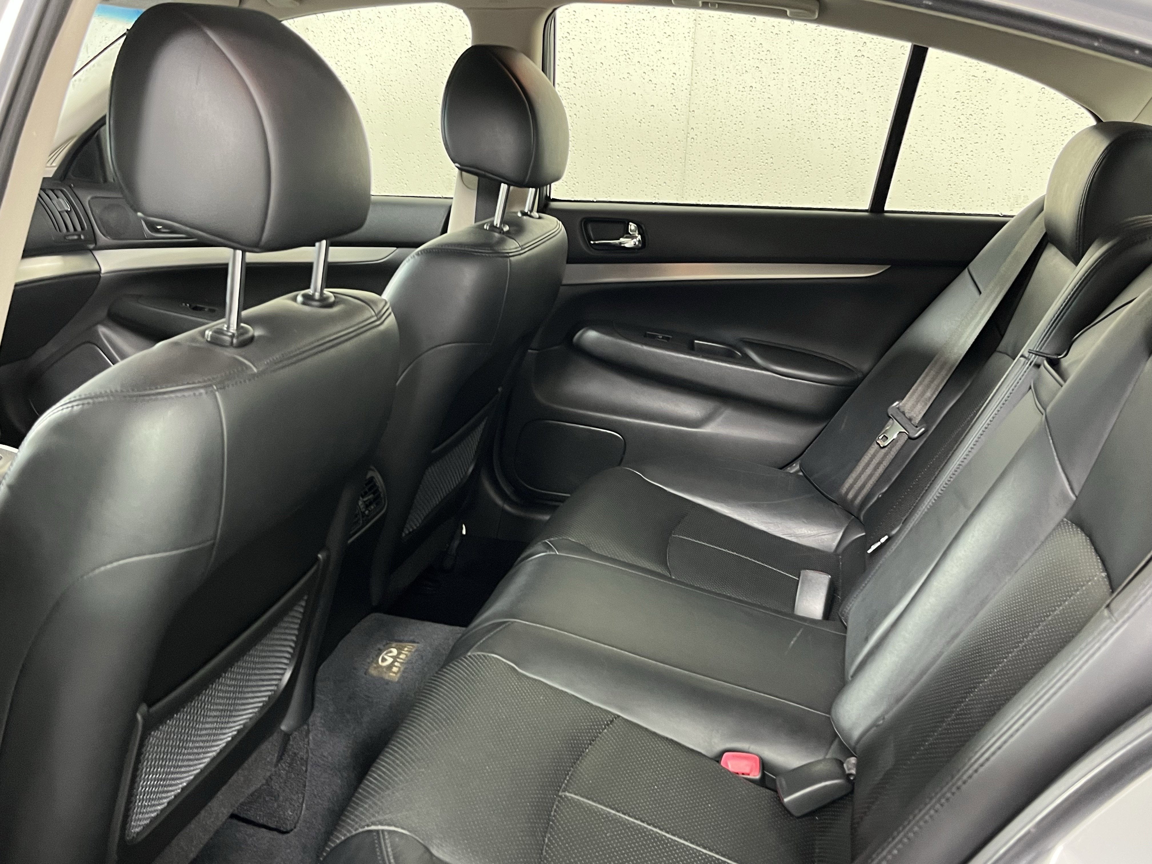 2013 INFINITI G37 Sedan x