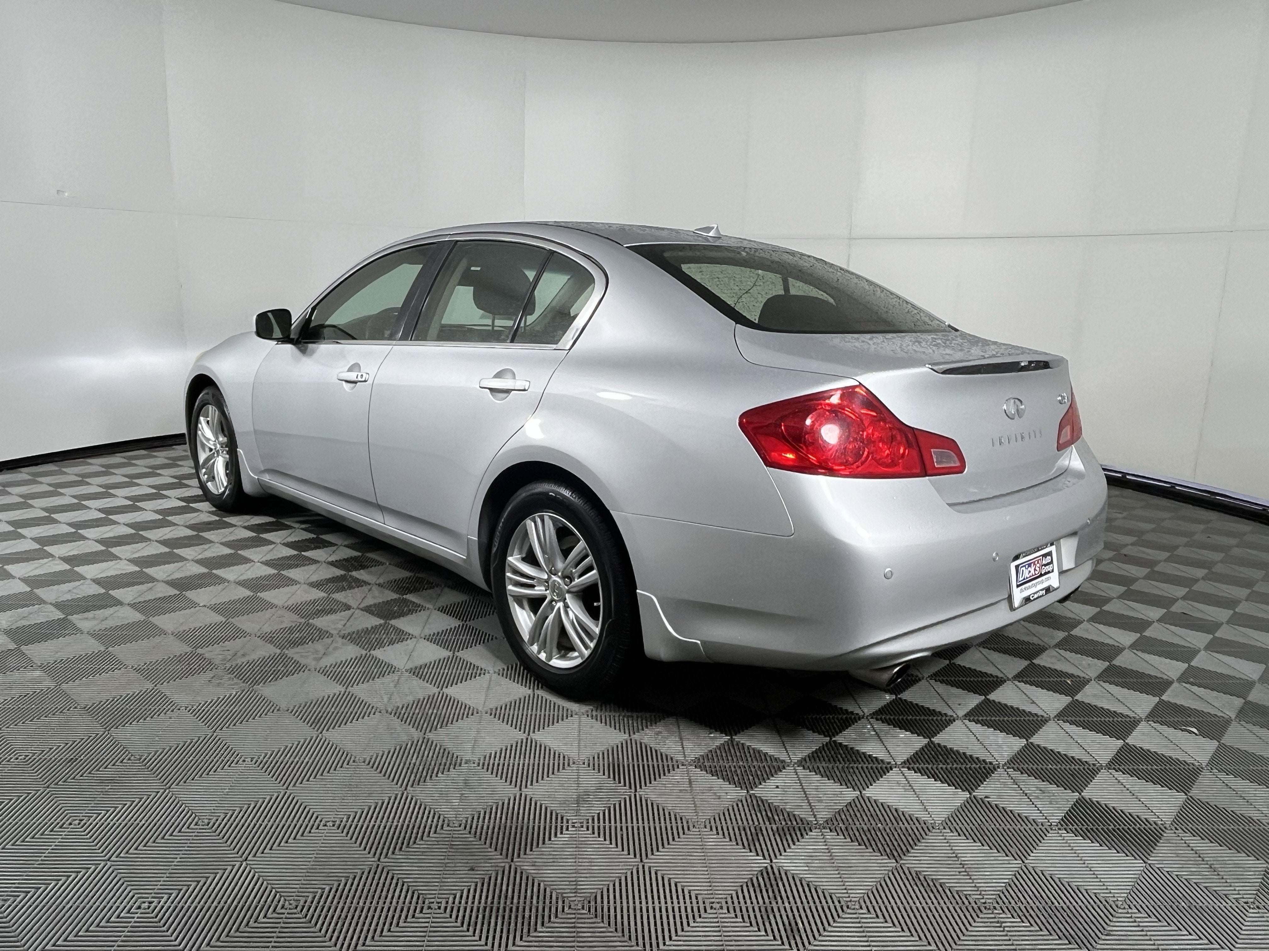 2013 INFINITI G37 Sedan x