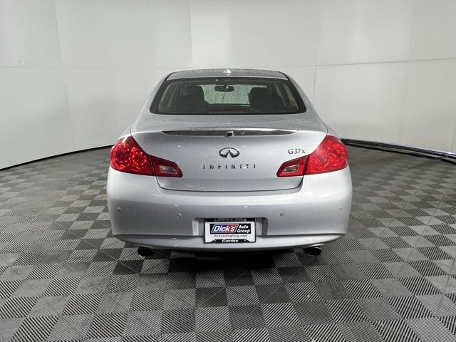 2013 INFINITI G37 Sedan x