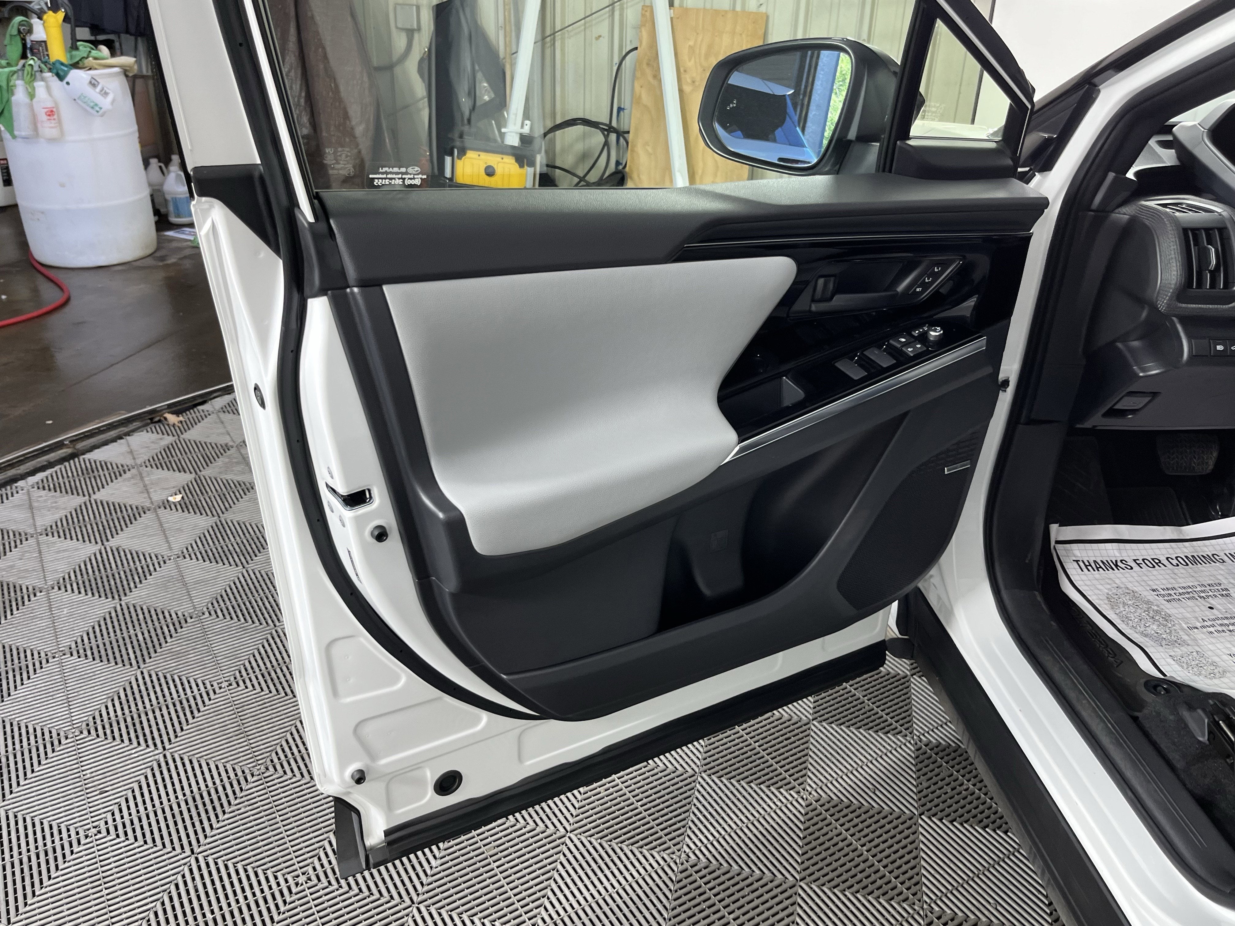 2023 Subaru Solterra Touring