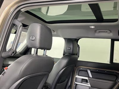 2024 Land Rover Defender X-Dynamic SE