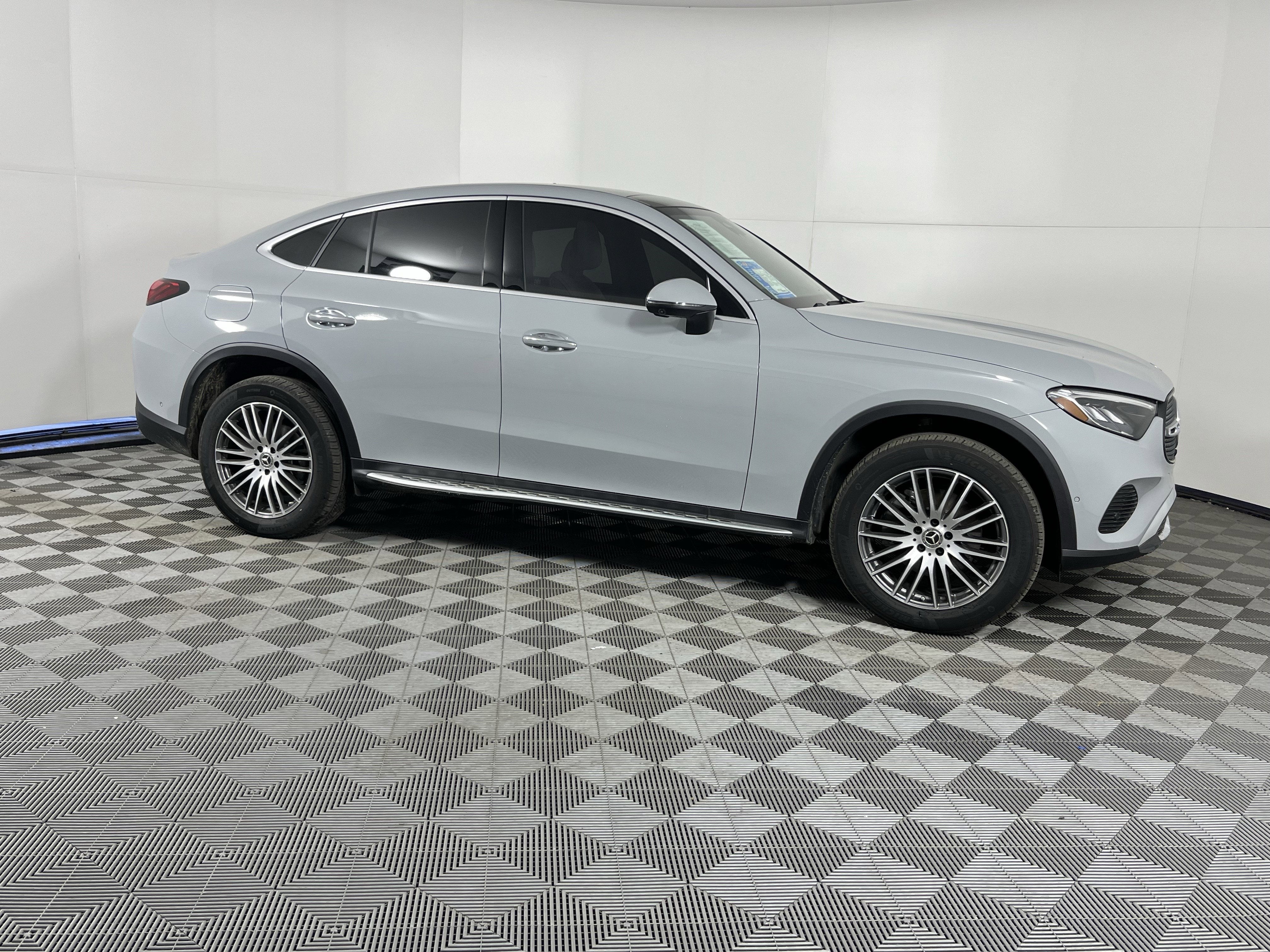 2025 Mercedes-Benz GLC GLC 300