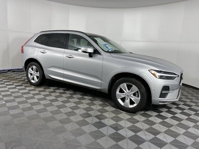 2022 Volvo XC60 Momentum