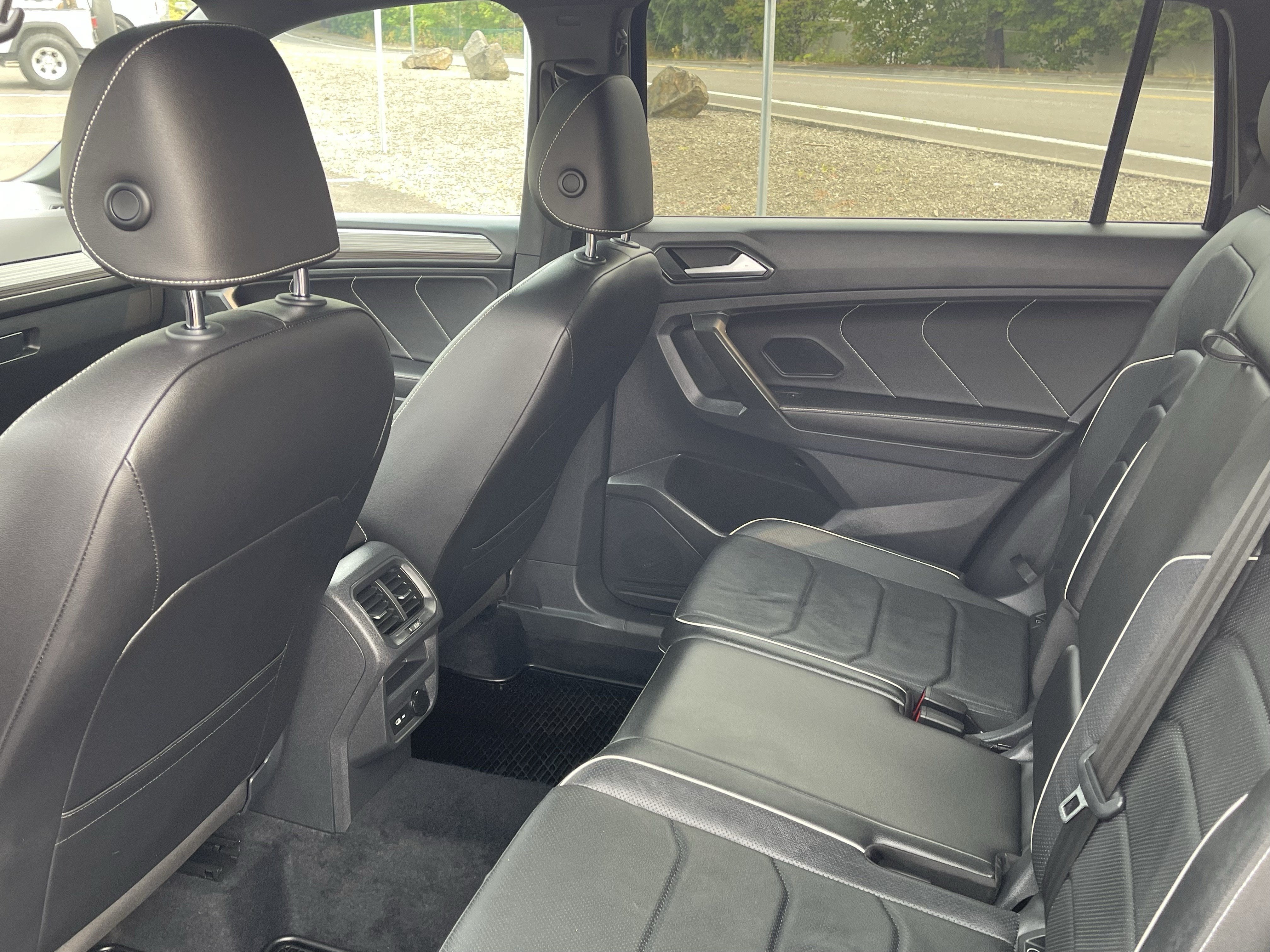 2022 Volkswagen Tiguan SEL R-Line
