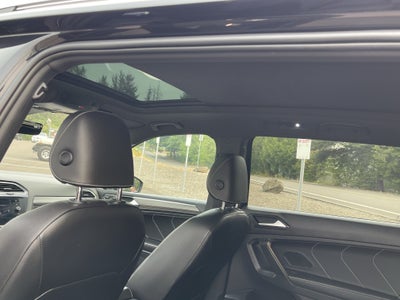 2022 Volkswagen Tiguan SEL R-Line