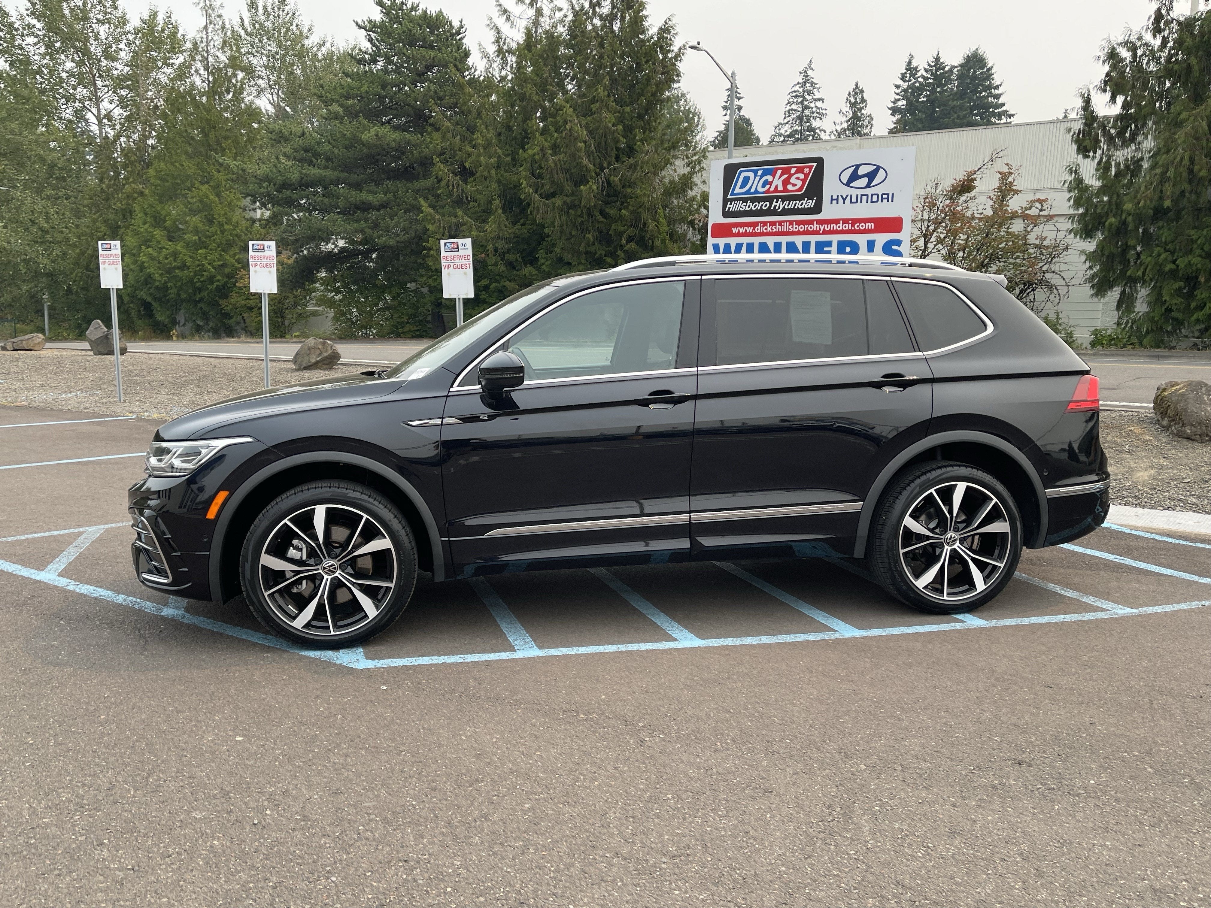 2022 Volkswagen Tiguan SEL R-Line