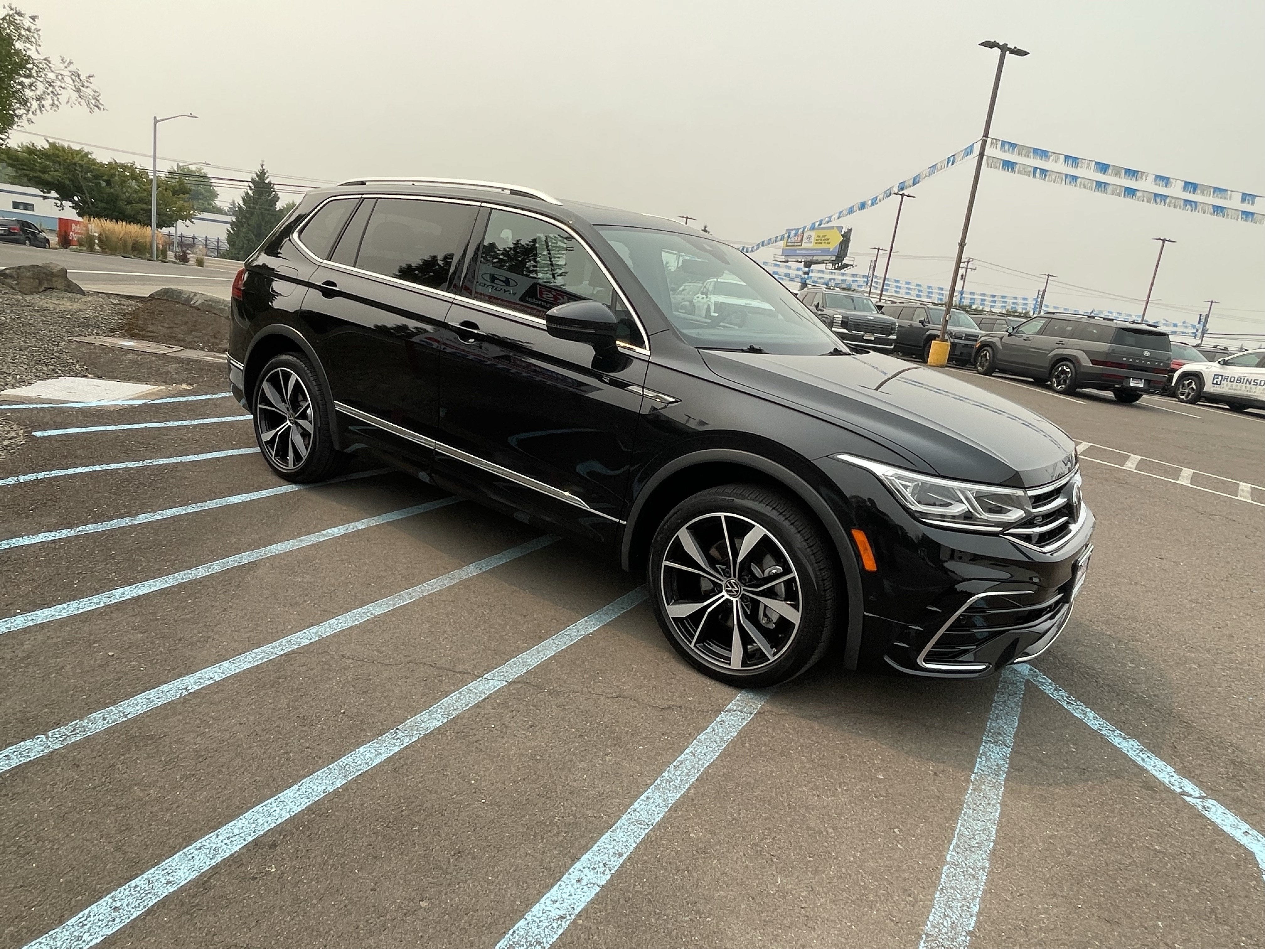 2022 Volkswagen Tiguan SEL R-Line