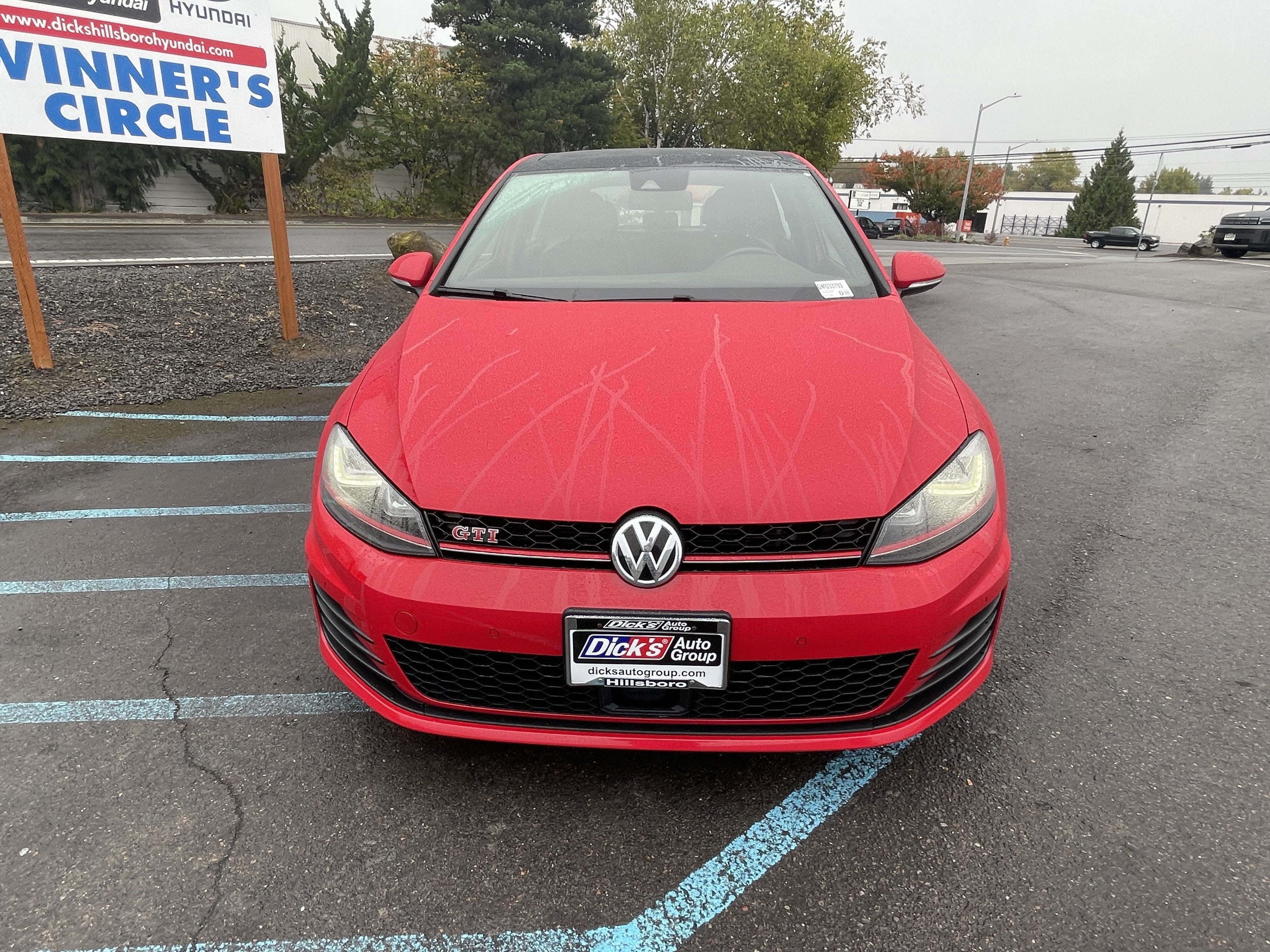 2016 Volkswagen Golf GTI S w/Performance Pkg