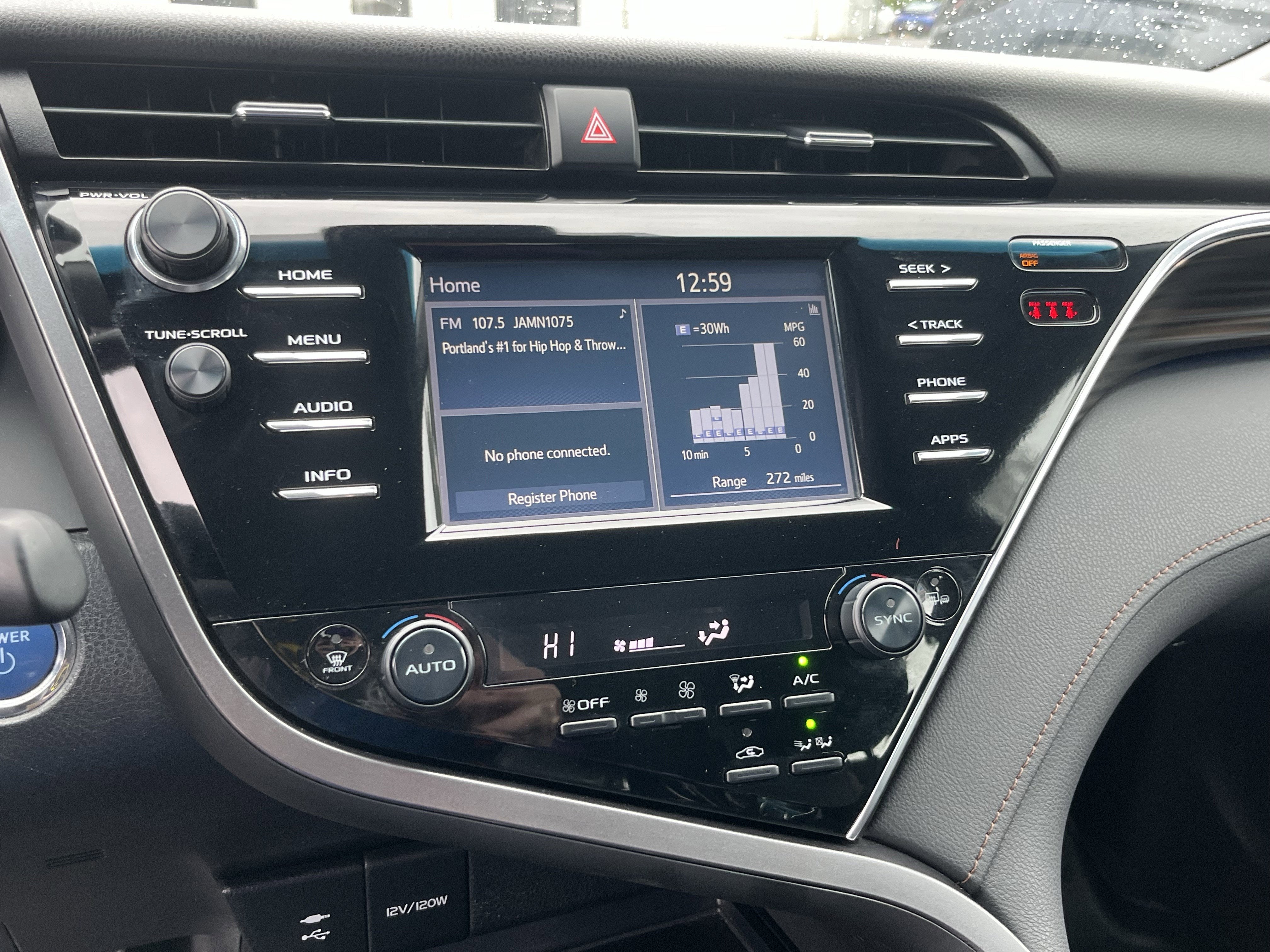 2018 Toyota Camry Hybrid LE