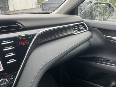2018 Toyota Camry Hybrid LE