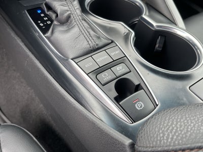 2018 Toyota Camry Hybrid LE