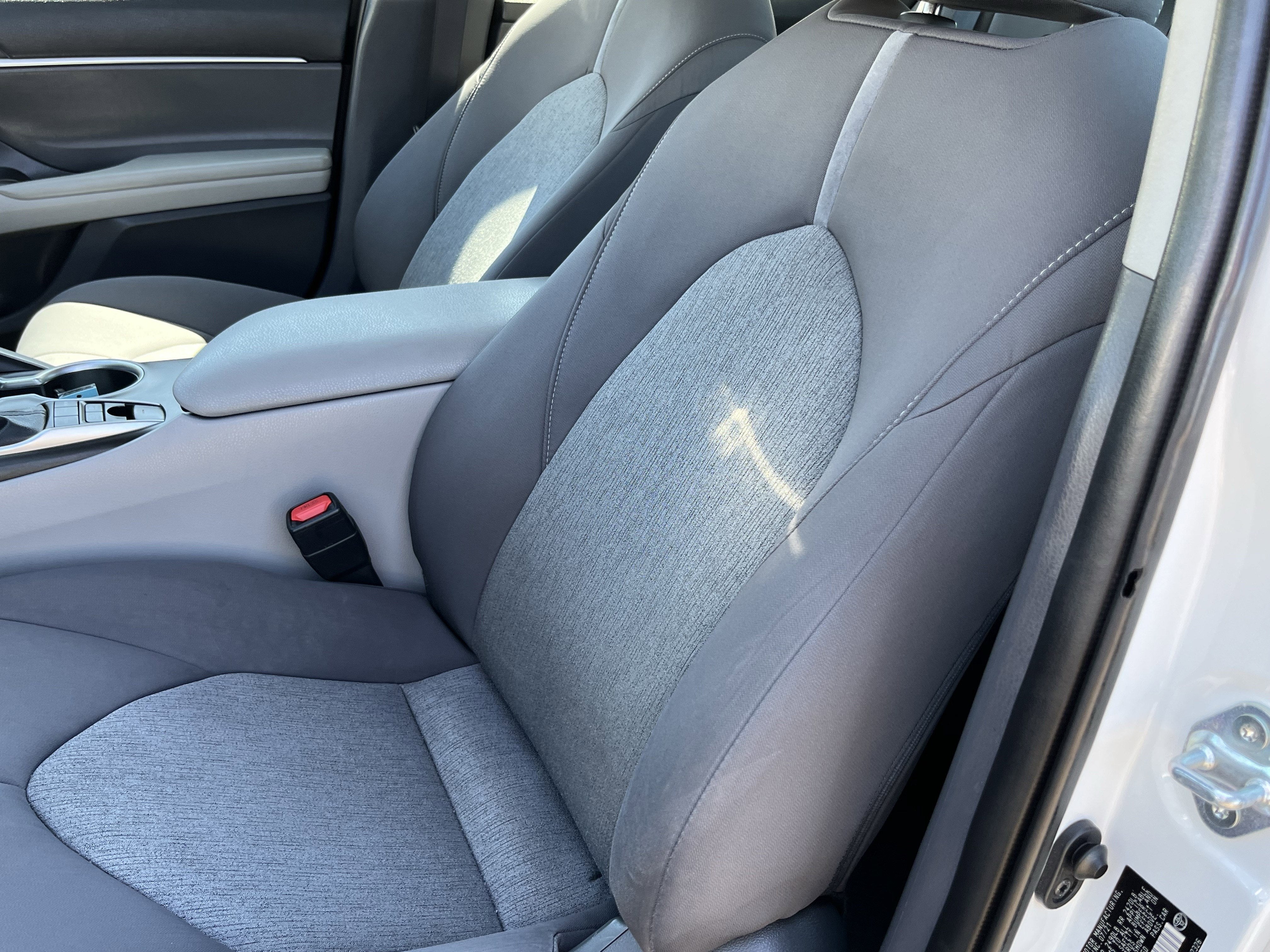 2021 Toyota Camry Hybrid LE