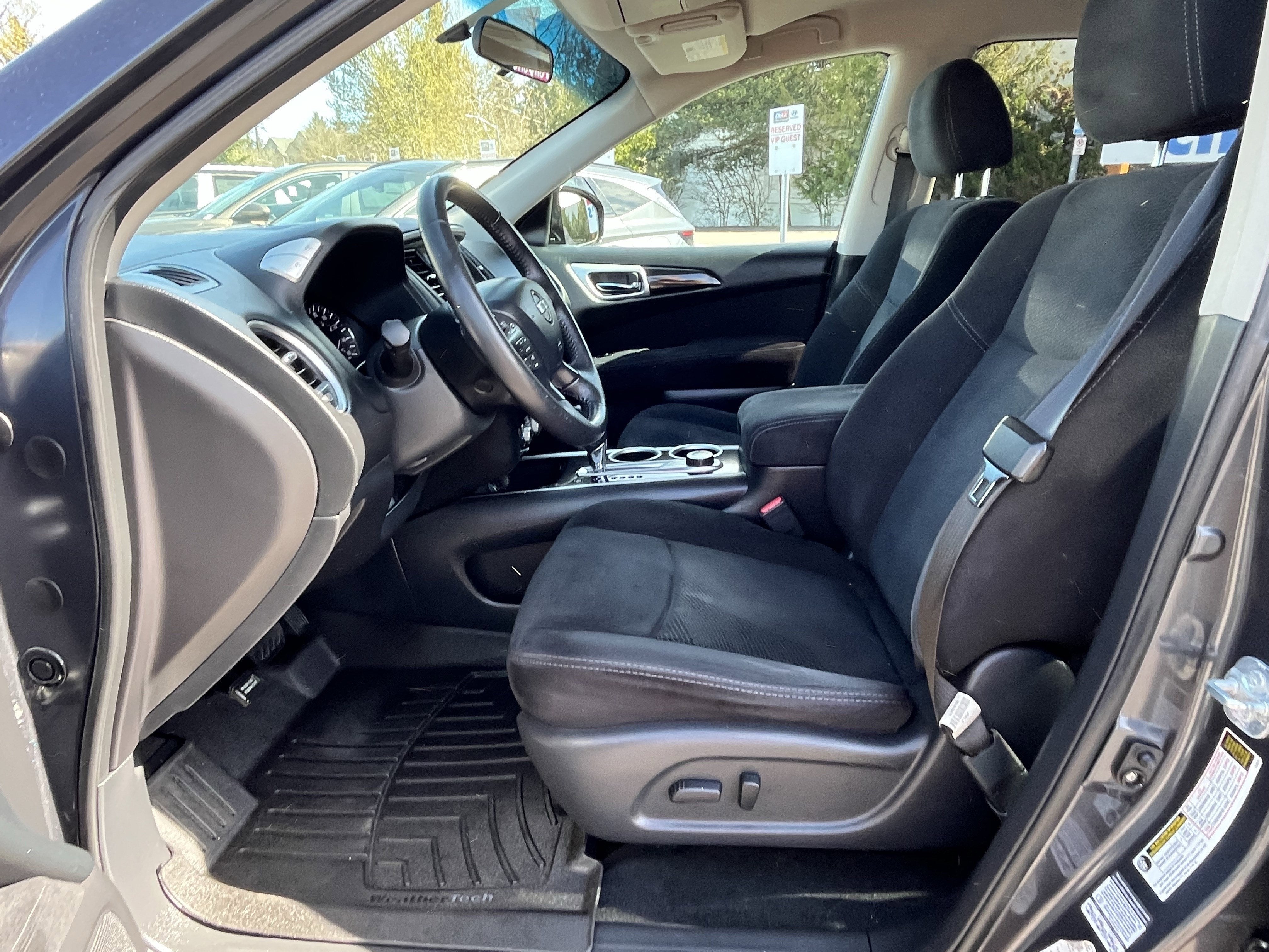 2014 Nissan Pathfinder SV