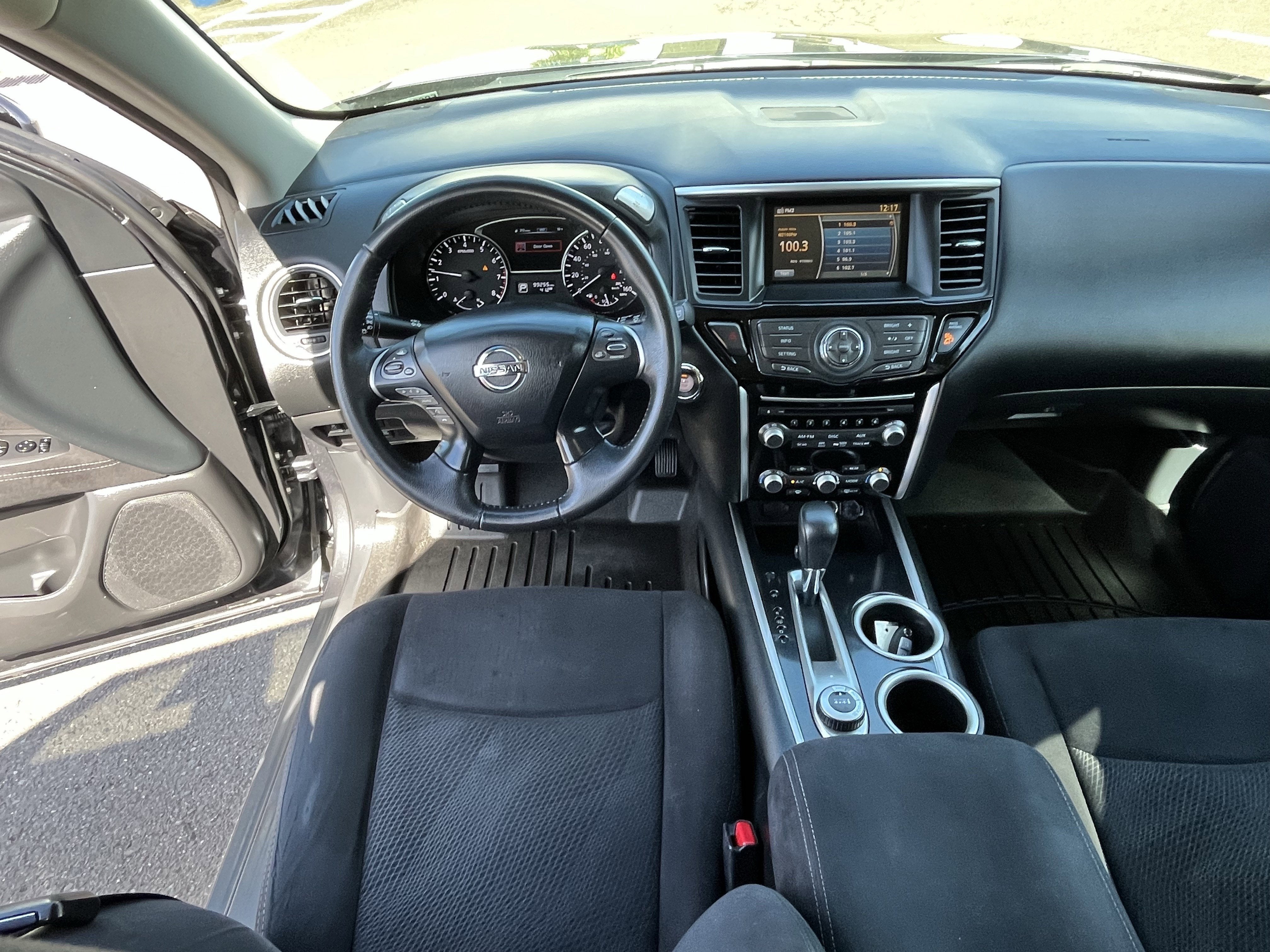 2014 Nissan Pathfinder SV