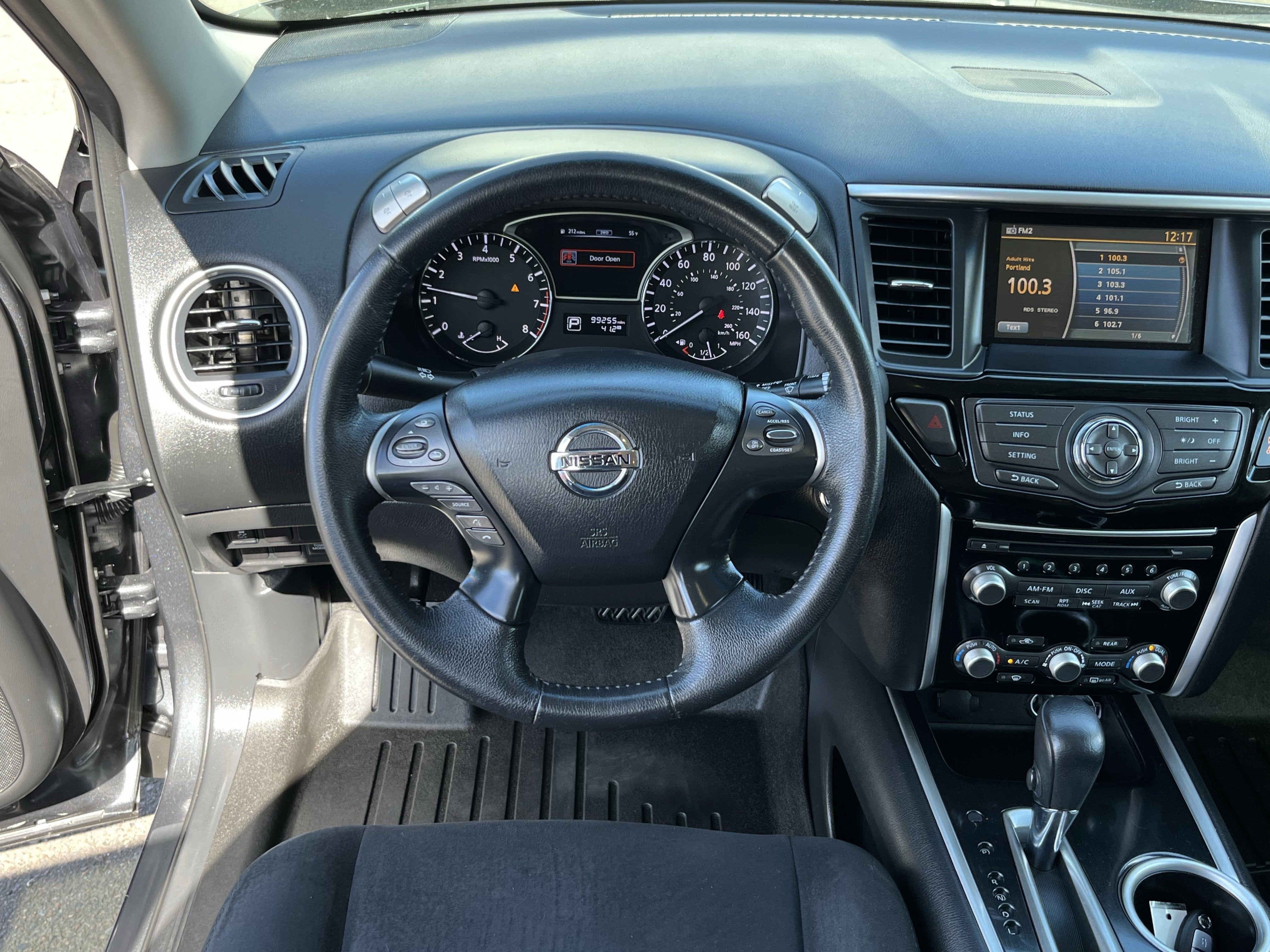 2014 Nissan Pathfinder SV