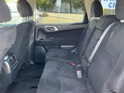 2014 Nissan Pathfinder SV